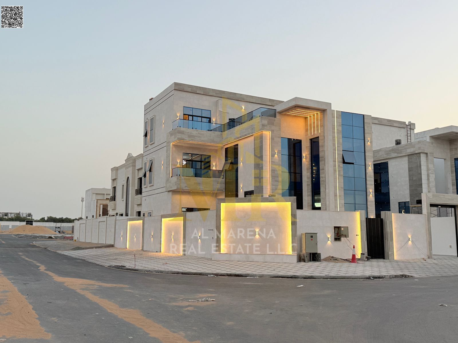 Owners of elegance and luxury own a palace on the key in the Al Helio area in Ajman. The price includes registration fees, an electric elevator, a swi