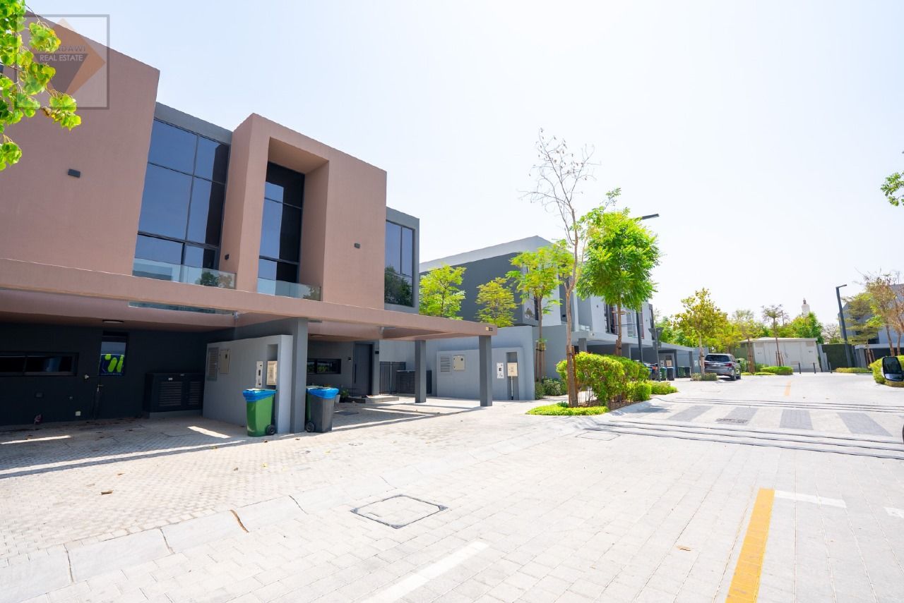 Live in the heart of Sharjah / Luxury Community / Golden Visa Opportunity / Resale