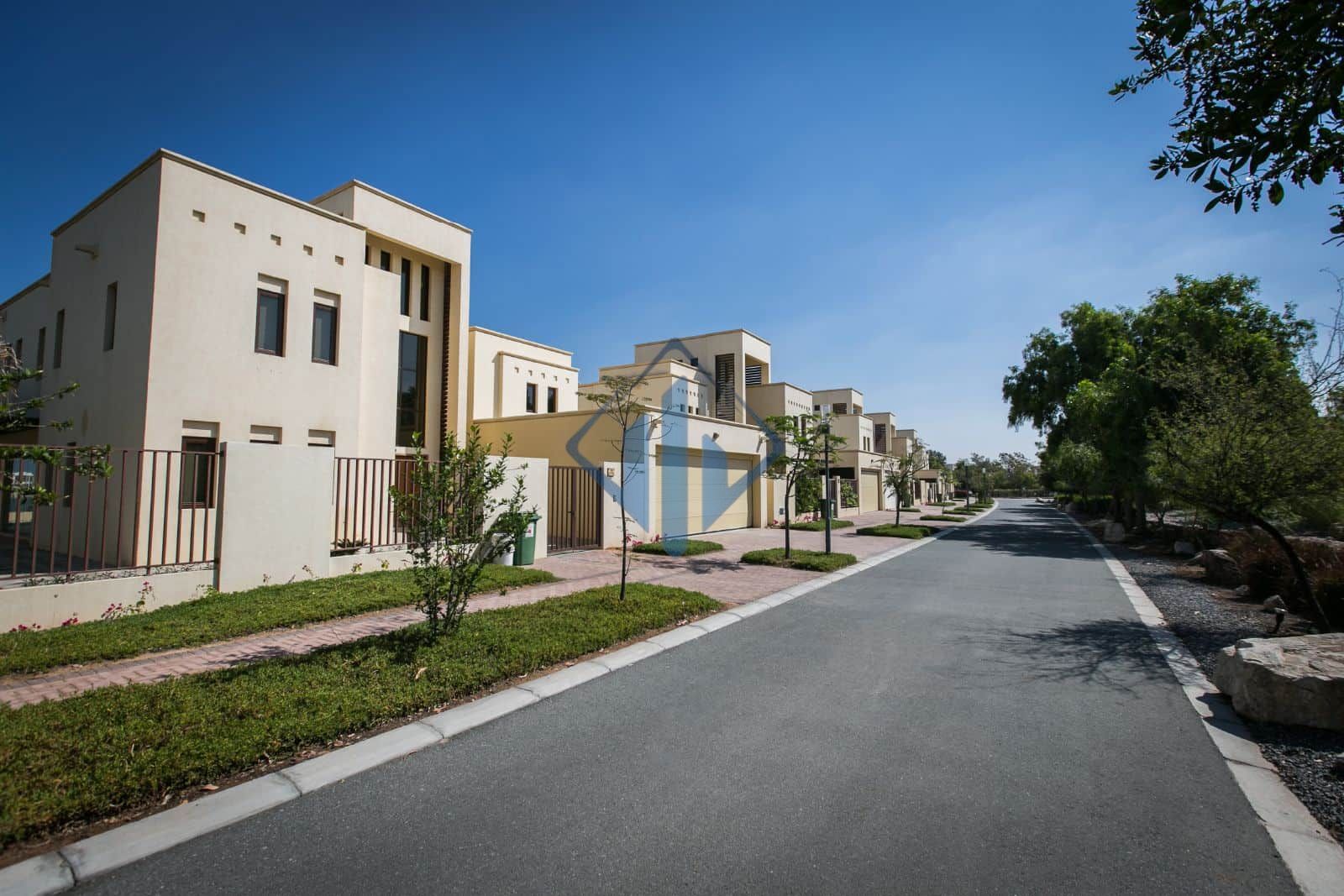 Elegant 3-Bedroom Townhouse | Beachfront Living with Pool Access