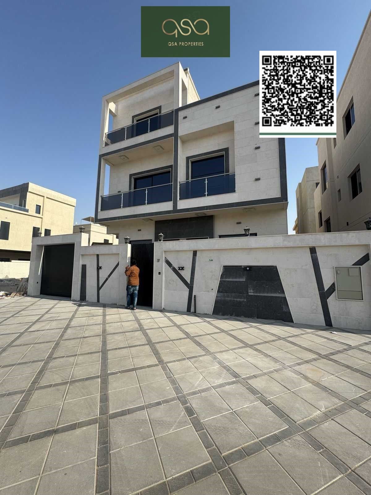 For sale, a villa at an excellent price, including registration and ownership fees, negotiable. Freehold for all nationalities