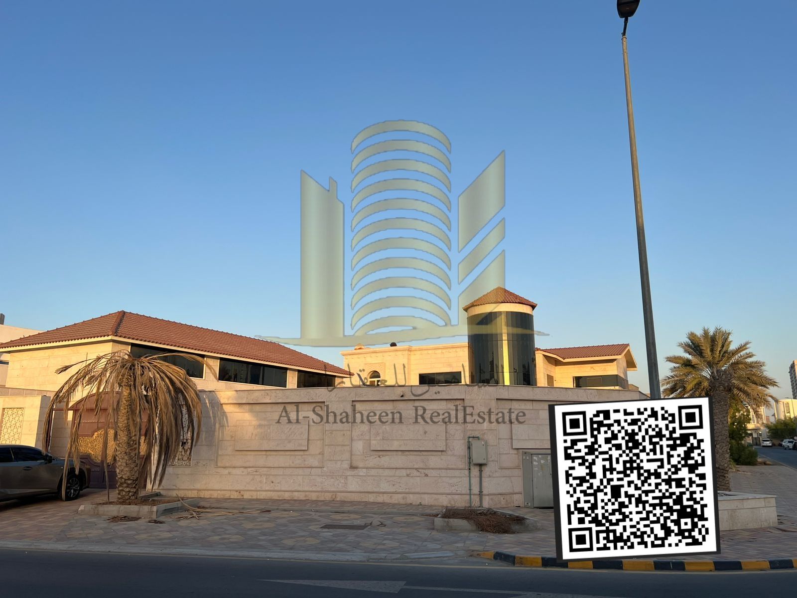 Villa for sale in Ajman, Mushairef area, owned by citizens only Area 17,000 sq ft Central air conditioning Consists of 7 bedrooms, a living room, and a hall 3 master bedrooms + a living room + a large kitchen Upstairs, 2 master bedrooms + 2 bedrooms with
