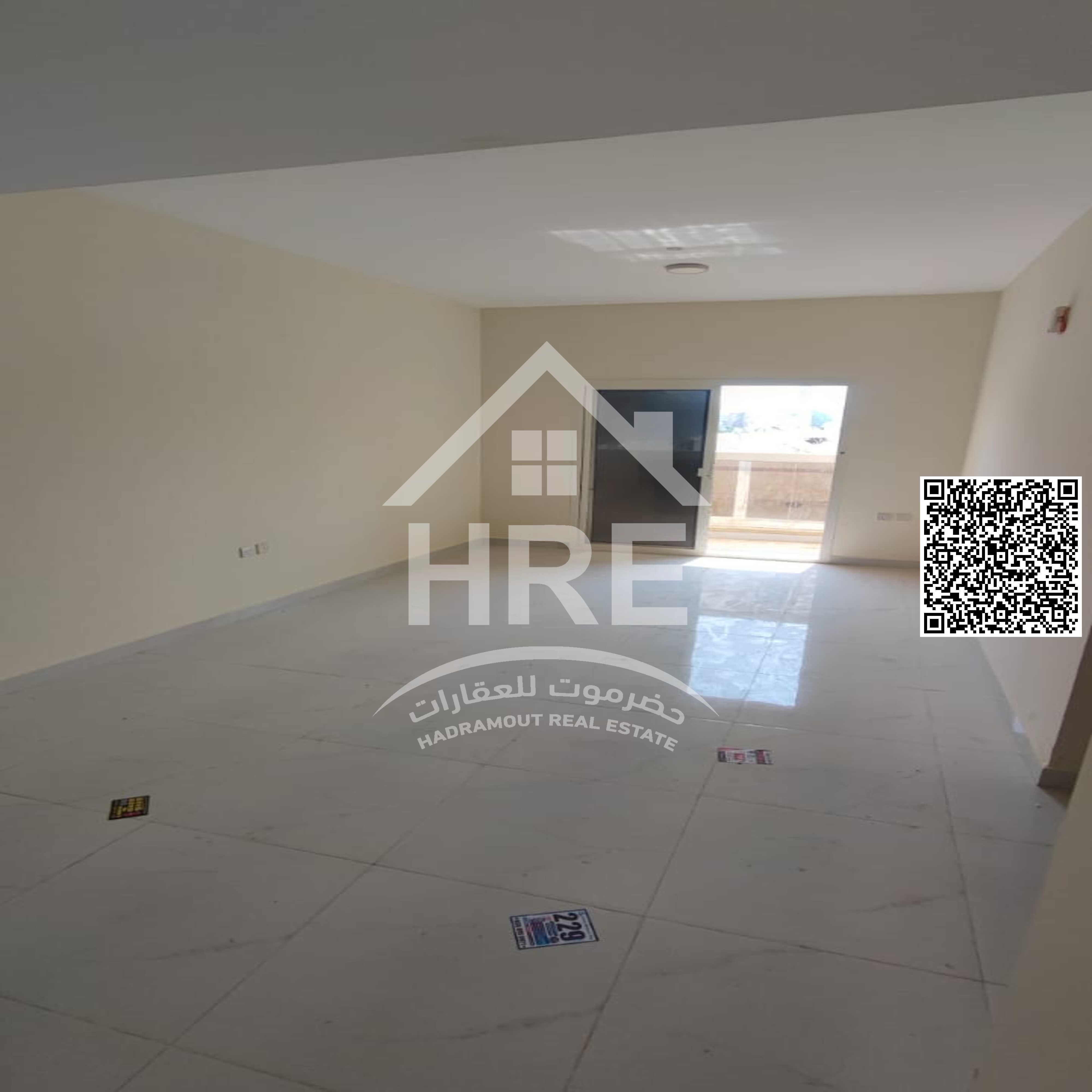 • A warm home suitable for small families and individuals looking for stability.