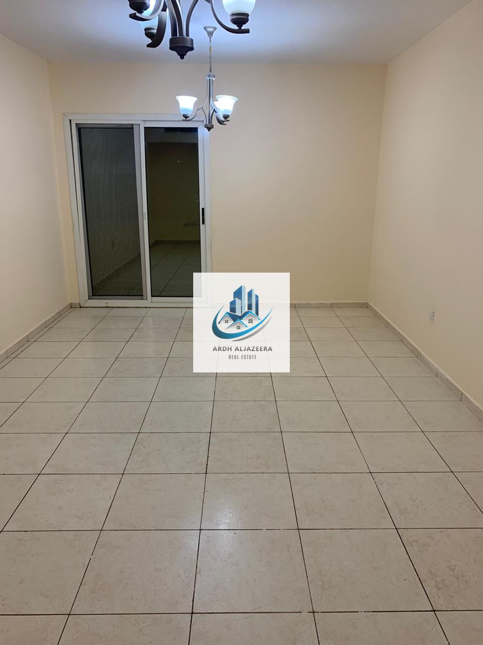 3 bhk with three balcony gym and pool free near to sahara mall