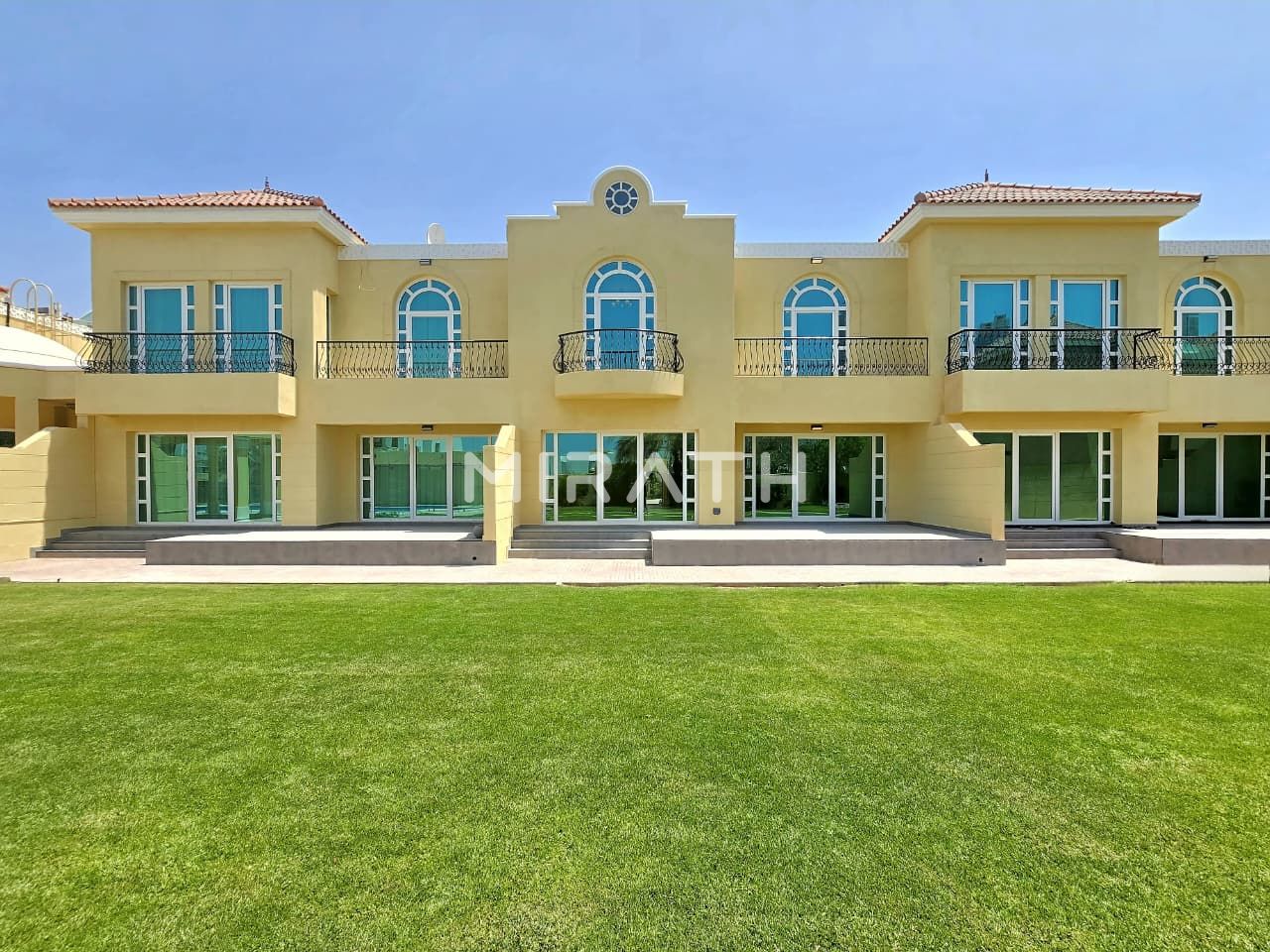 Spacious Contemporary Villa Family-Friendly