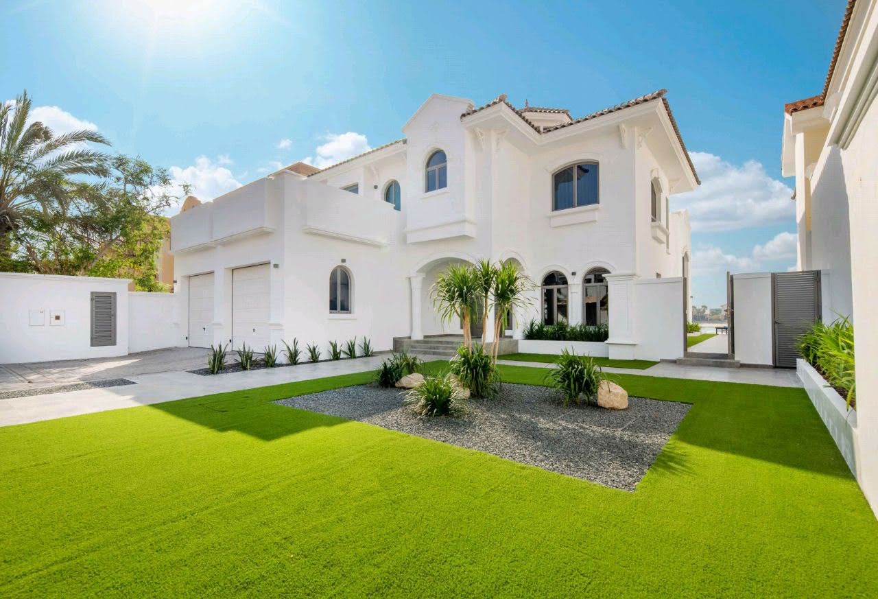 Fully furnished | Stunning View | Prime location