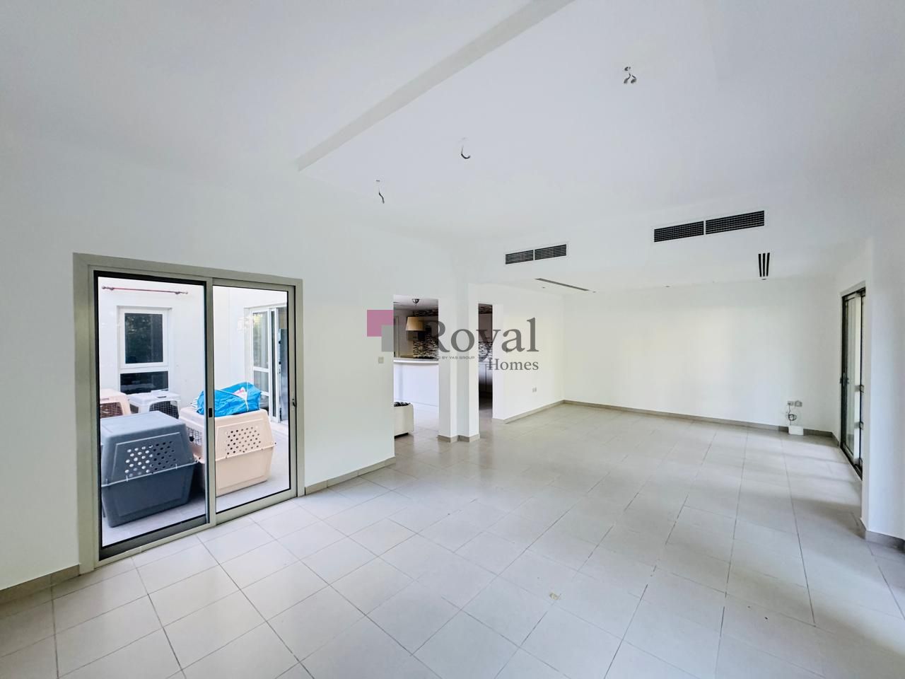Malibu 3BR Corner Townhouse with Maid Room