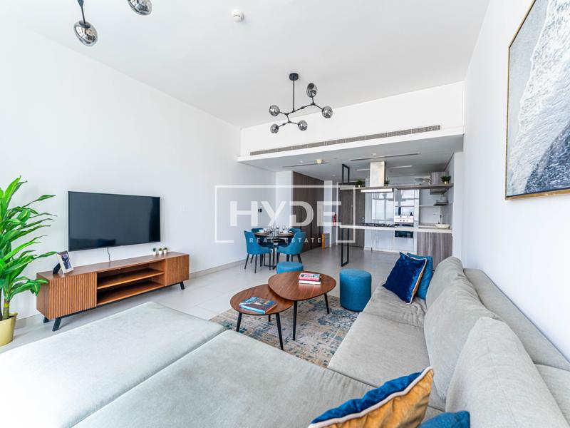 Corner Unit | Sea View | Furnished Flat