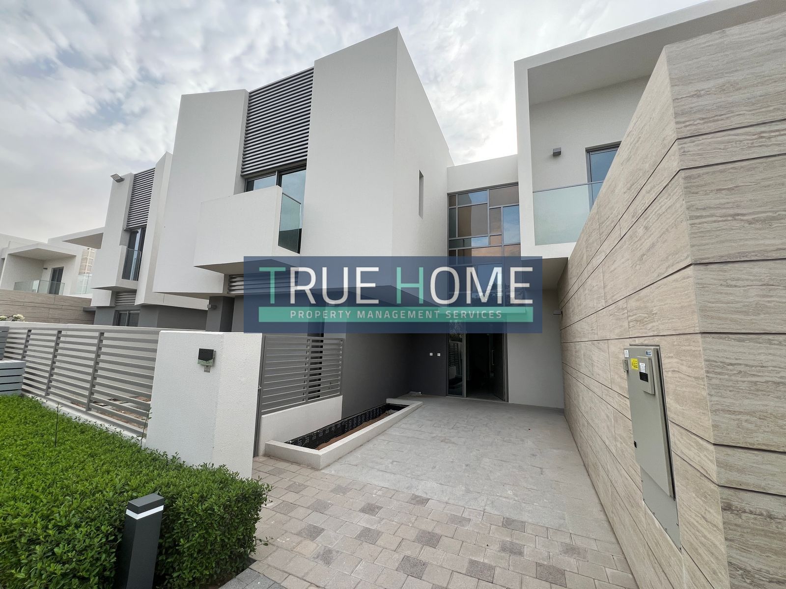 Spacious 5BR Villa – Perfect Family Home!