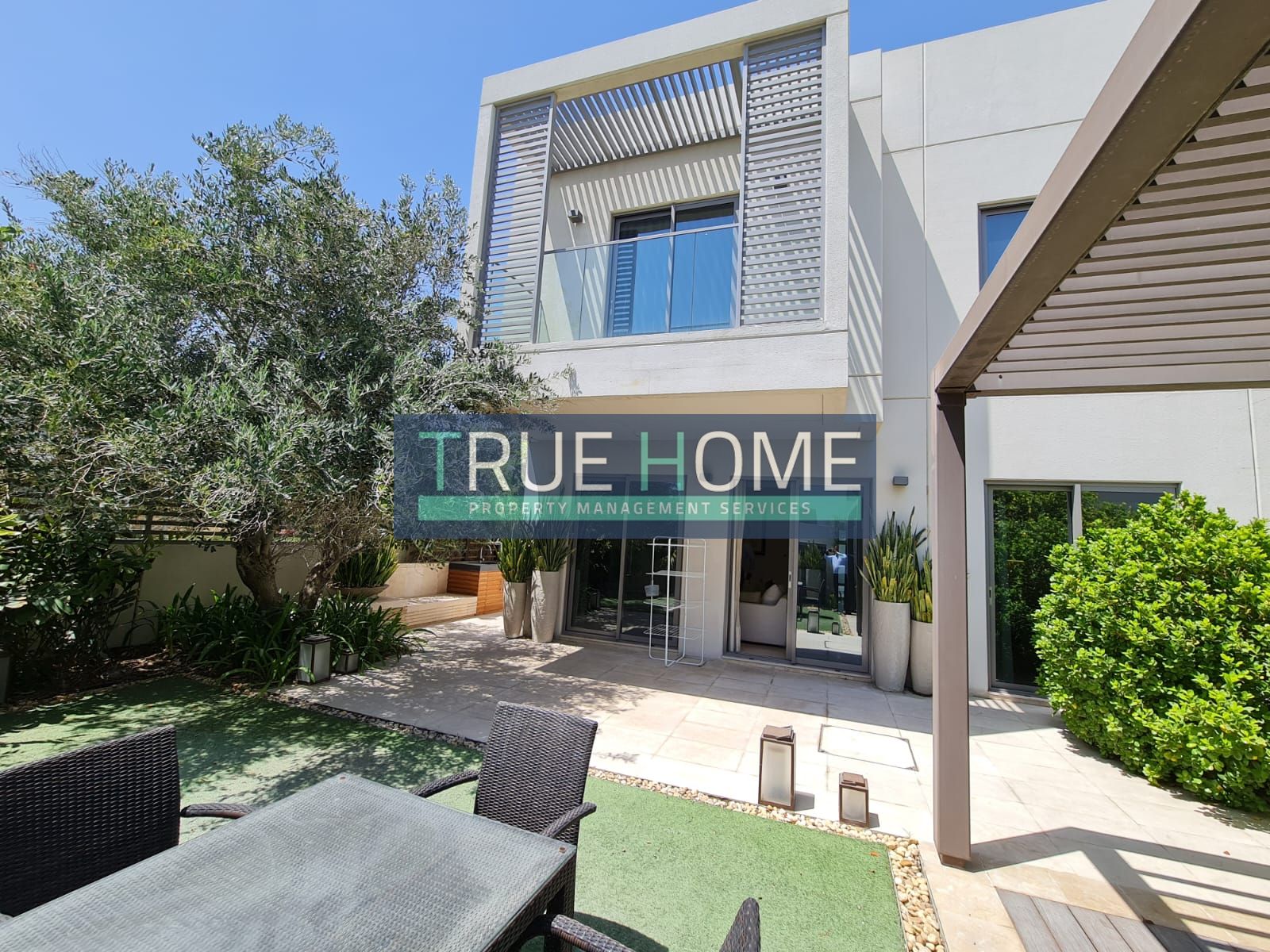 3BR Premium Townhouse | End Unit | Single Row