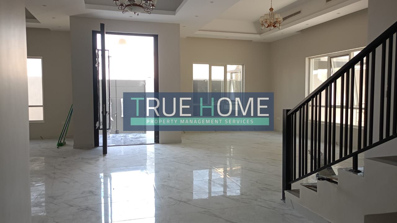 4-bedroom Villa | Rooftop | Open-Plan Living Room