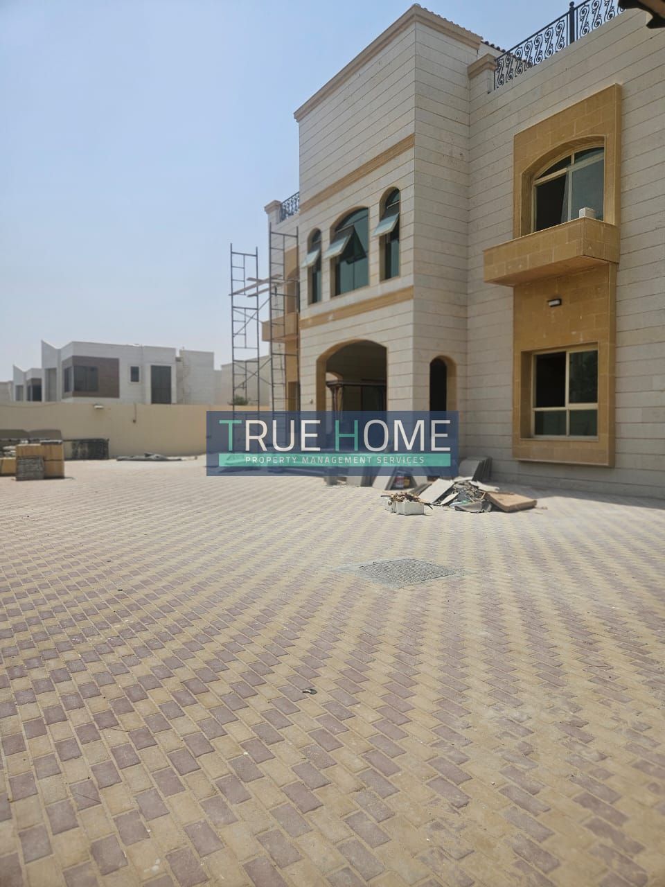 Villa for sale in Al-Houshi.