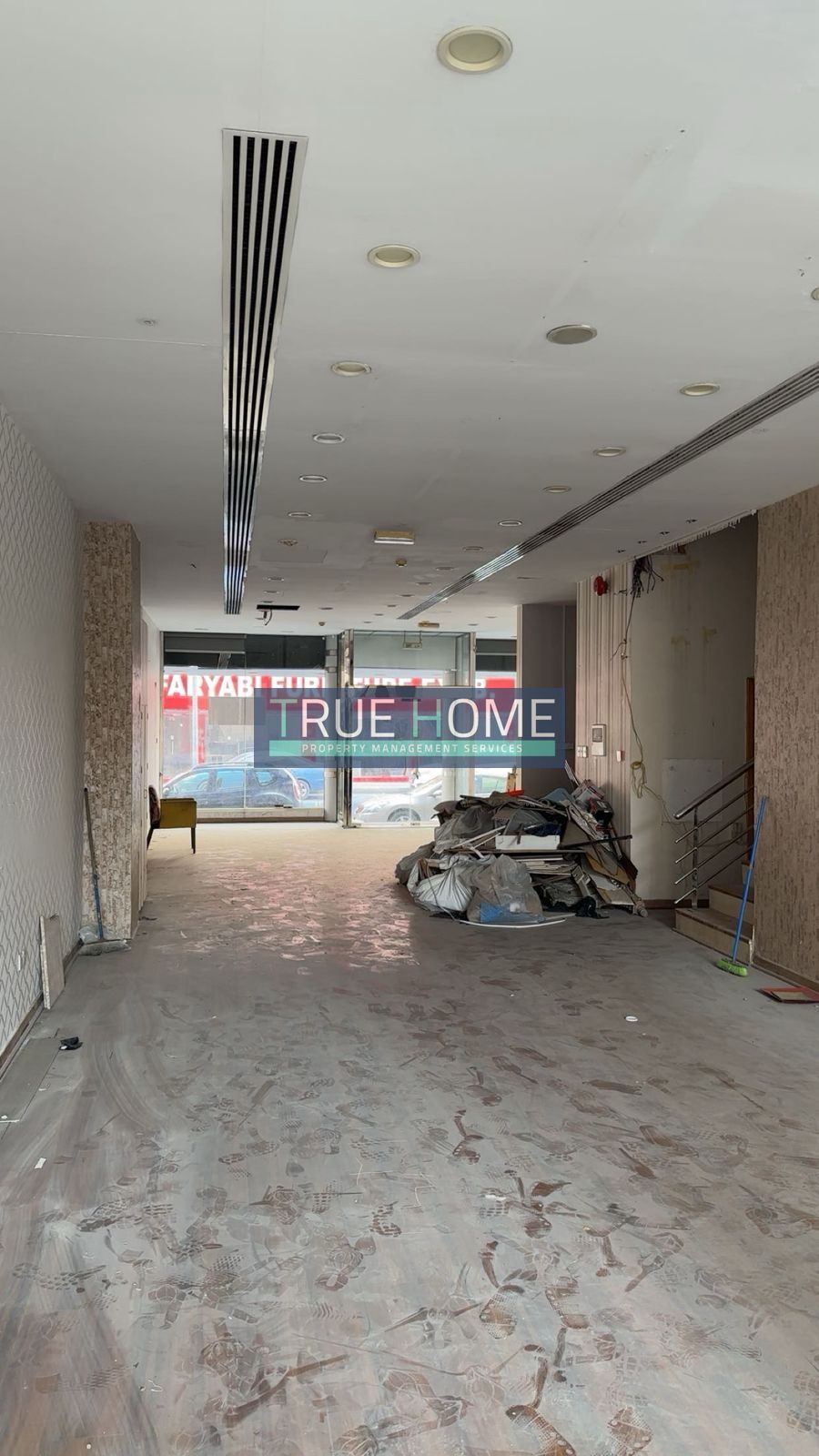 For Rent – Commercial Showroom in Al Shuwaihean