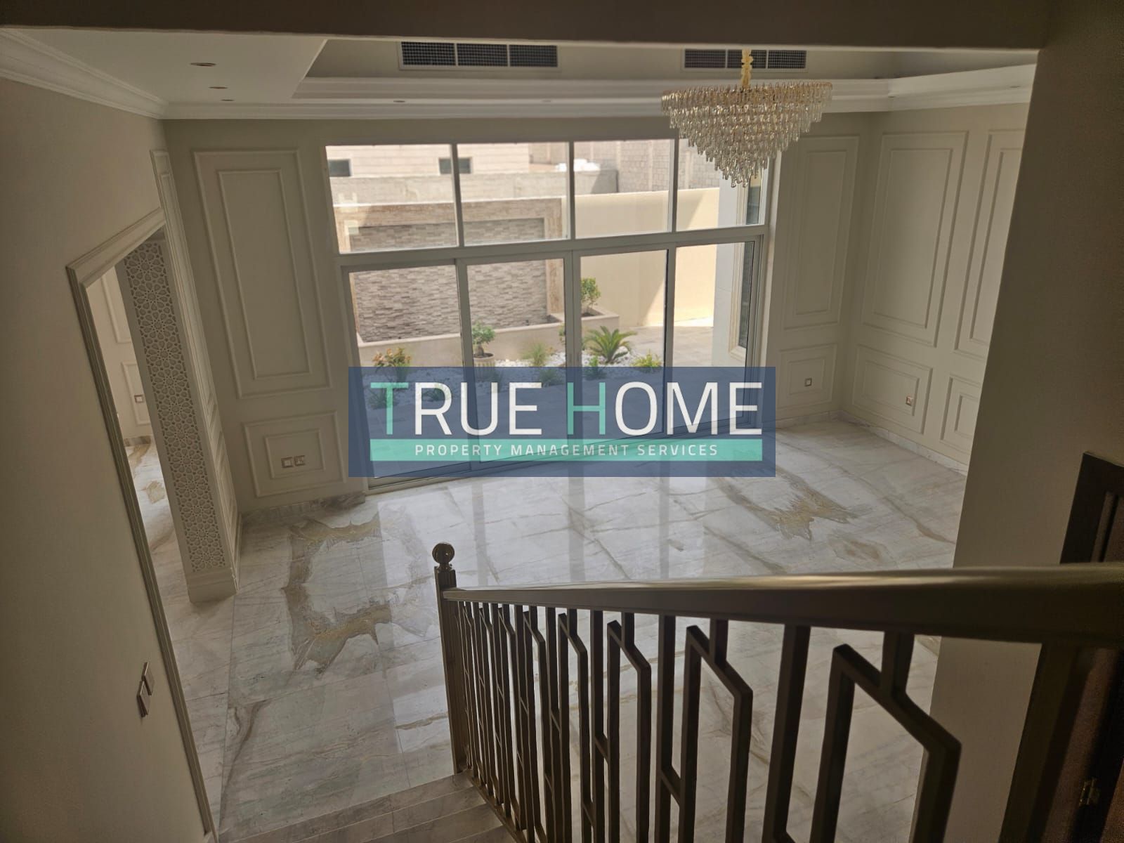 Villa for sale in Al-Houshi.