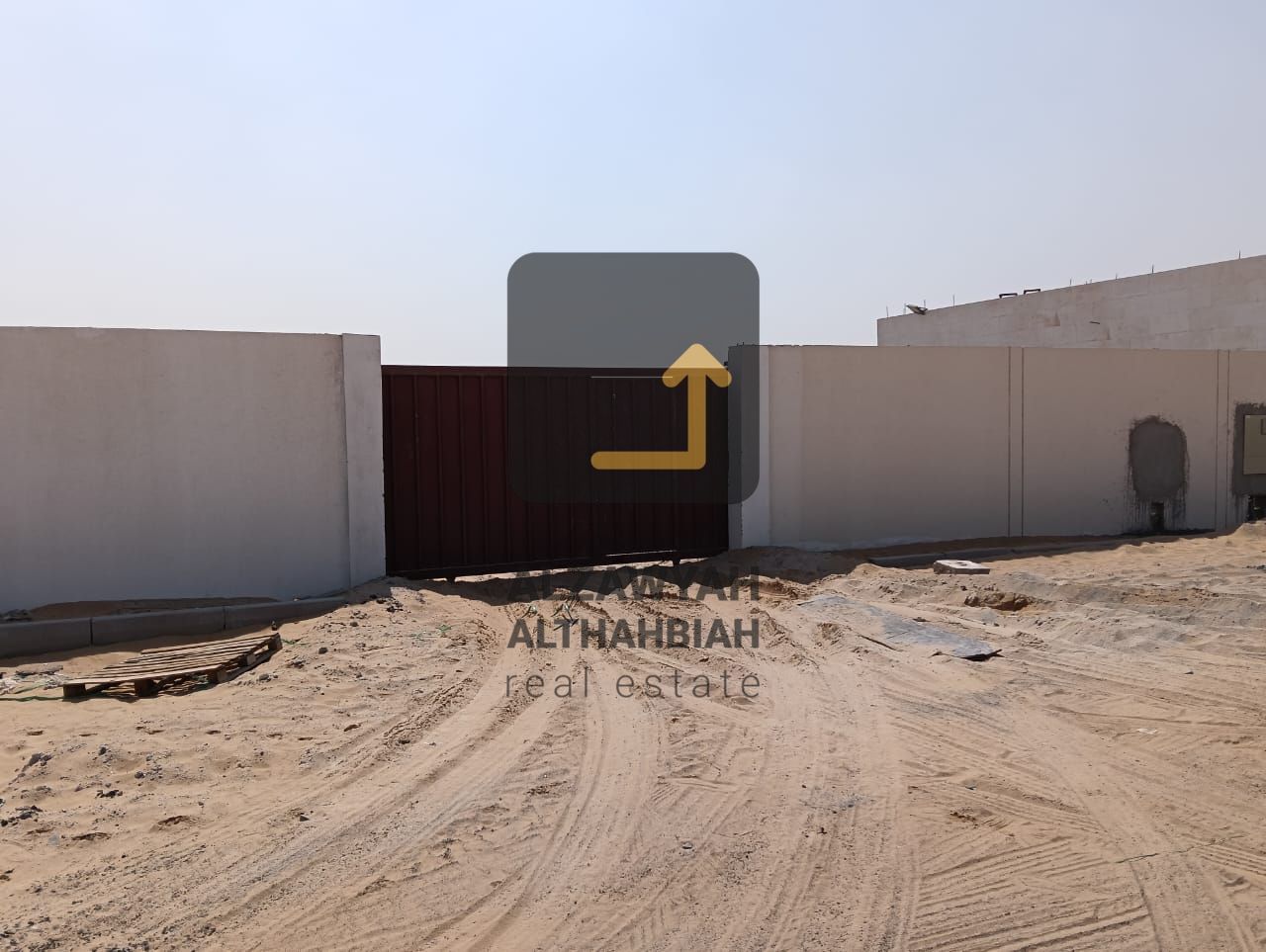 Warehouse / Prime Industrial Yard for Rent in the Heart of Al Sajja – Strategic Location
