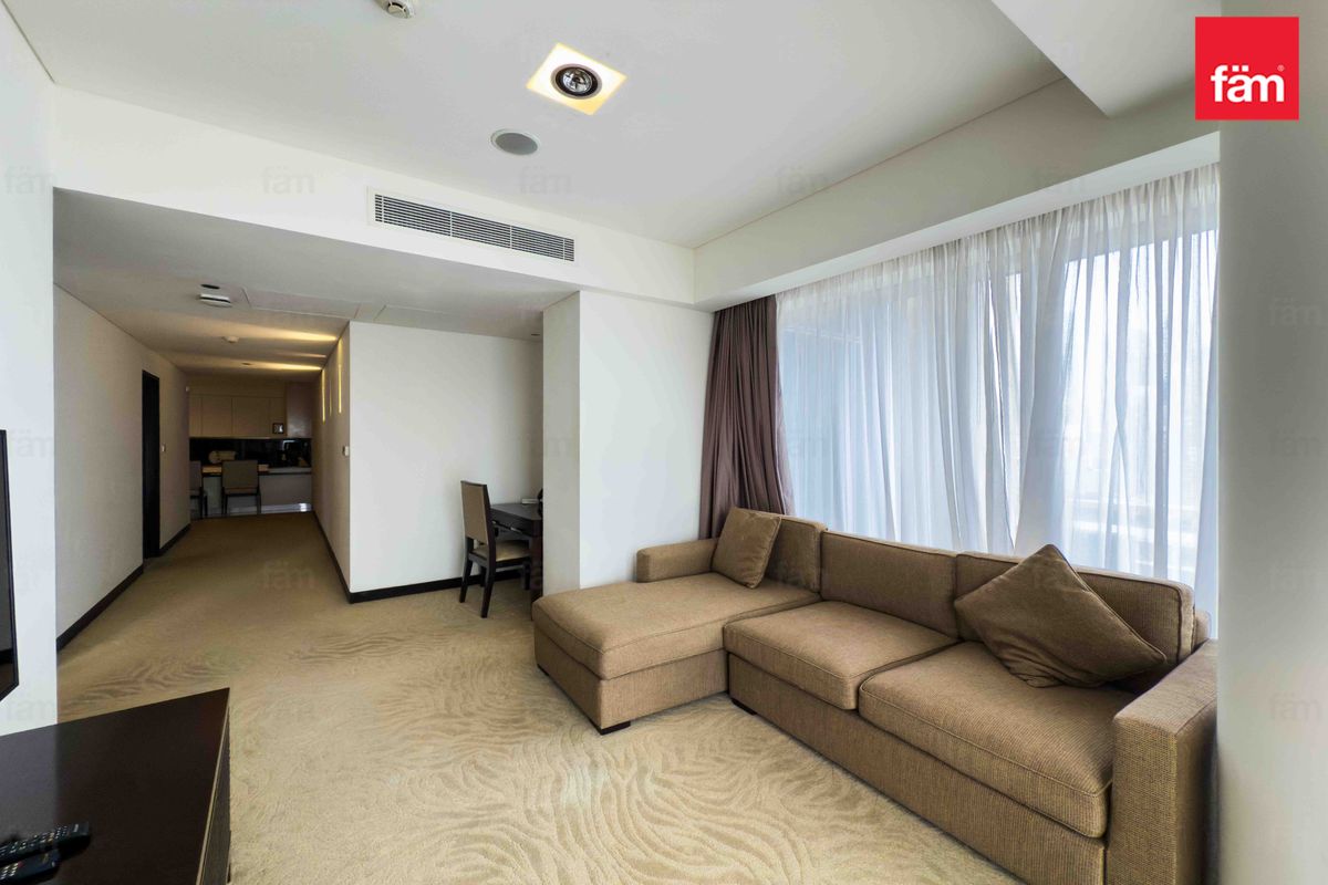 Connected Duba Marina Mall | Prime Location