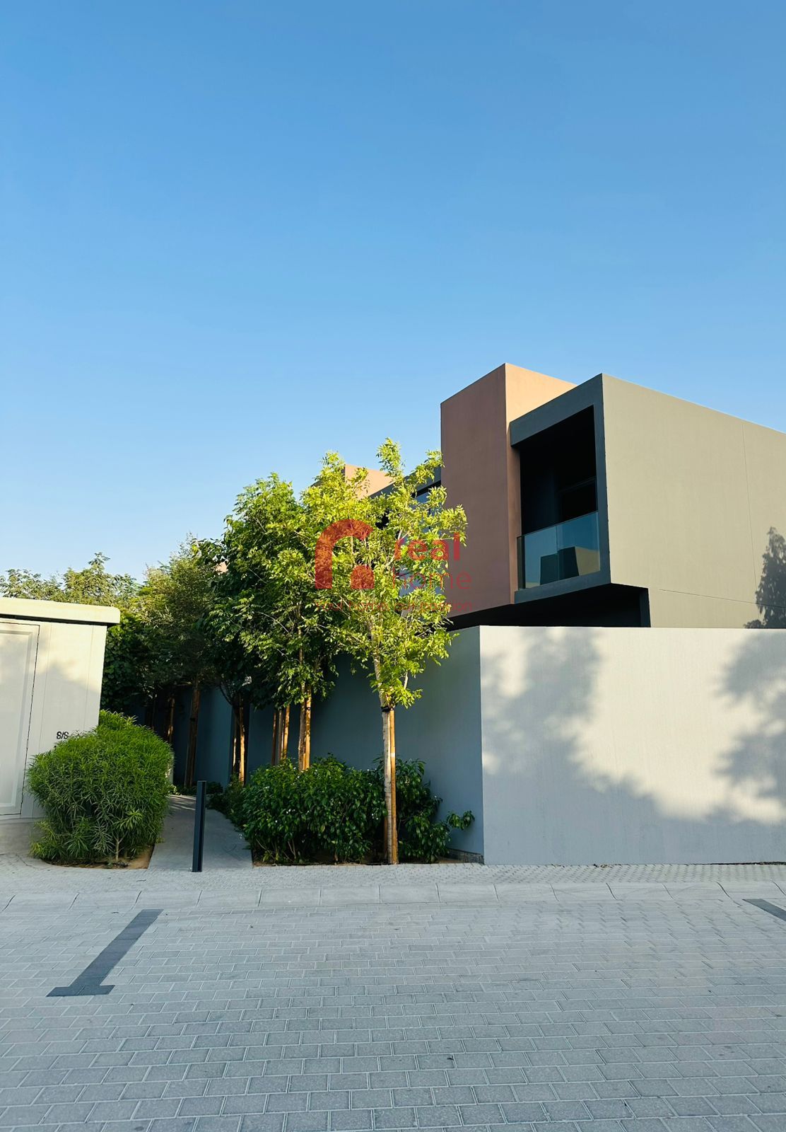 3 Bedrooms Townhouse | Prime Location | Green community | Resale |