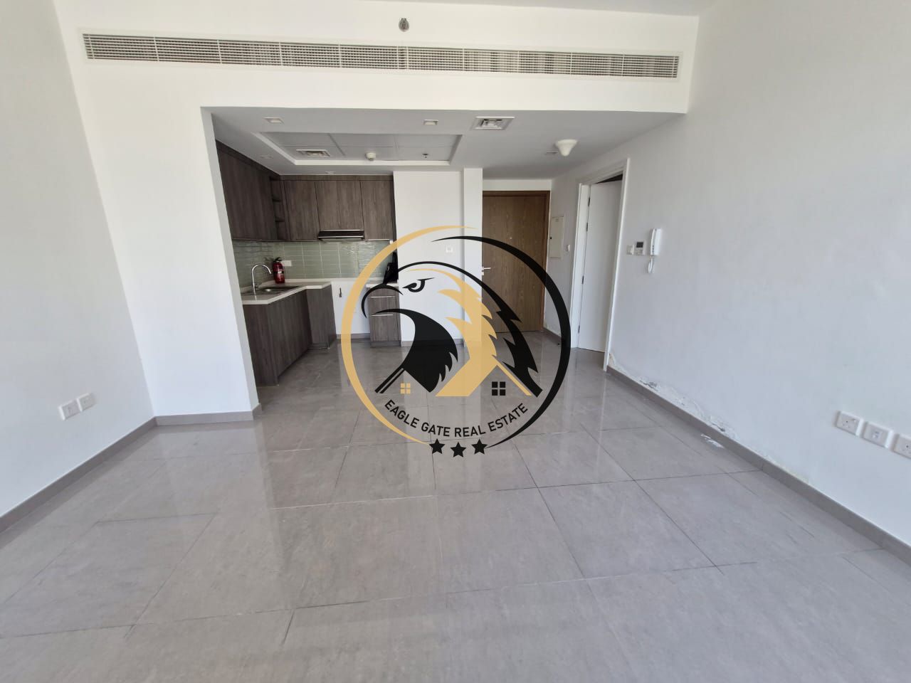 Spacious 1bhk Apartment available with Gym pool parking