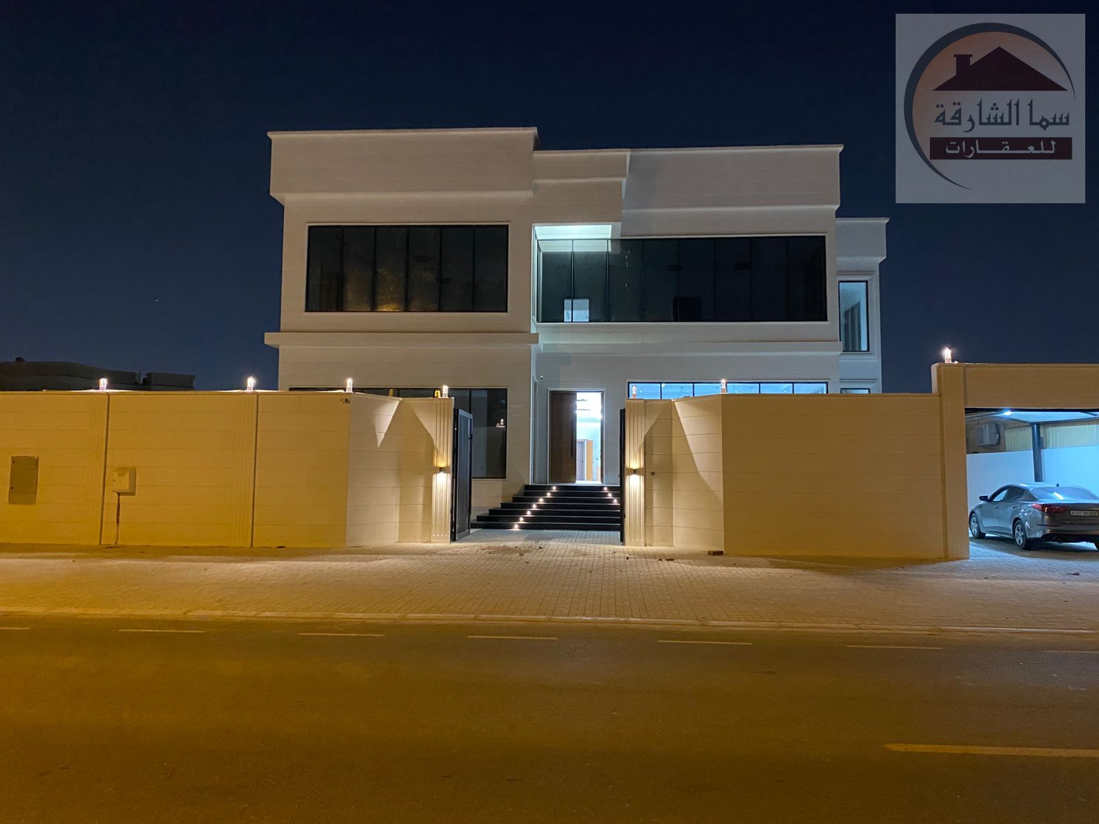 Gulf National! Citizen! Looking for a spacious, upscale villa distinguished by its location, finishes, and price! An elegant villa in Al-Qurain, next