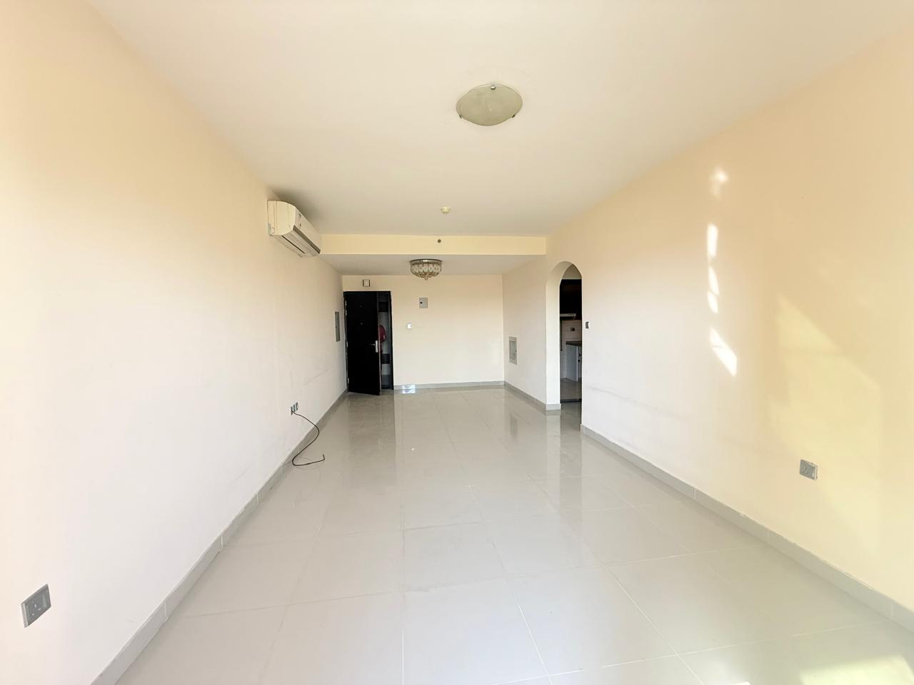 Hote offer 1 badroom apartment with balcony and full open view price 33k3