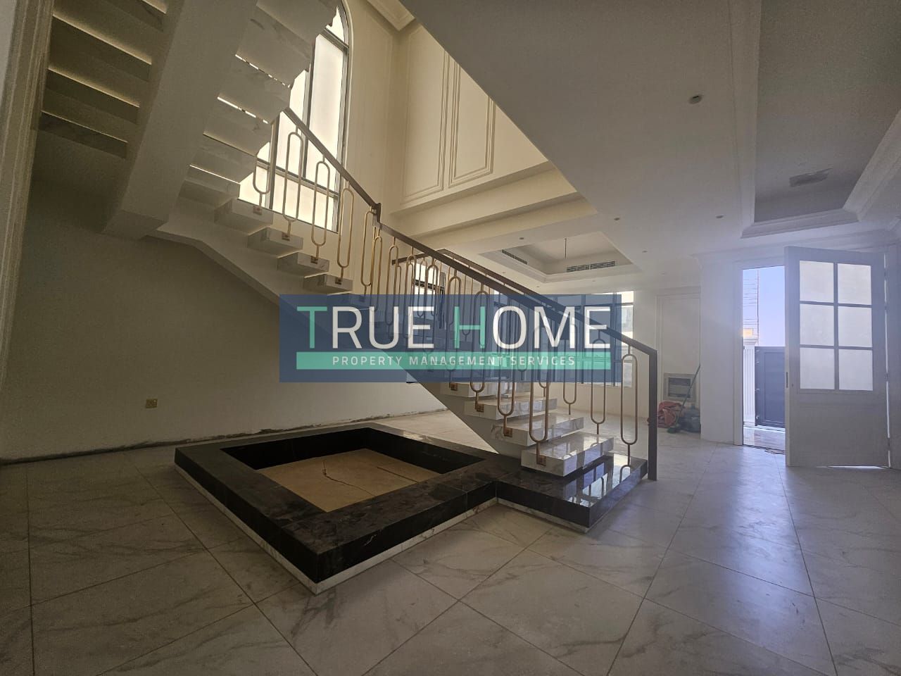 Villa for sale in Al-Houshi.