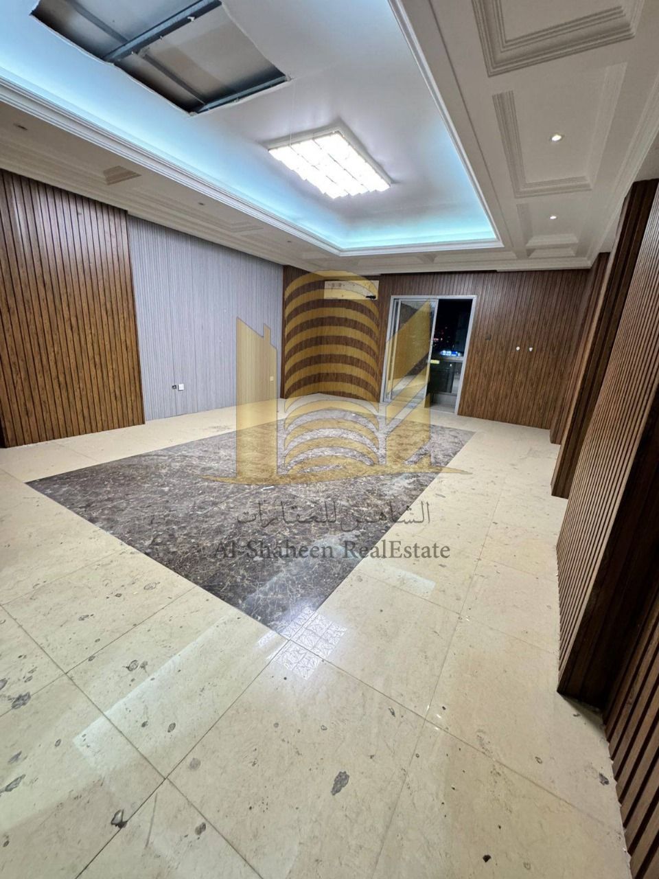 3 rooms and a hall for rent in Ajman, Al Rashidiya 3 area, in the heart of the city, with public services, schools, hospitals, malls and all services,