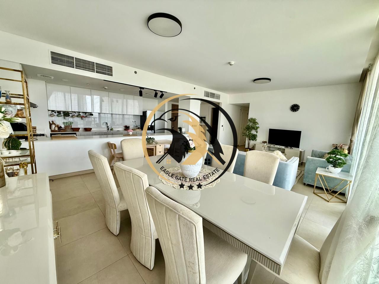 Fully furnished!! 3BR apartment available with al amenities