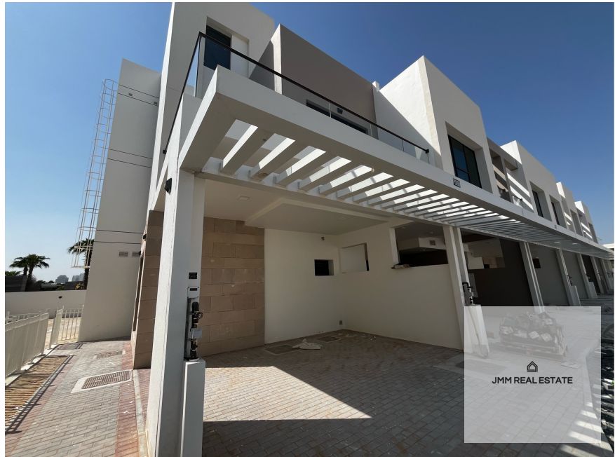 Single row | Semi-Detached | Unfurnished 5BR
