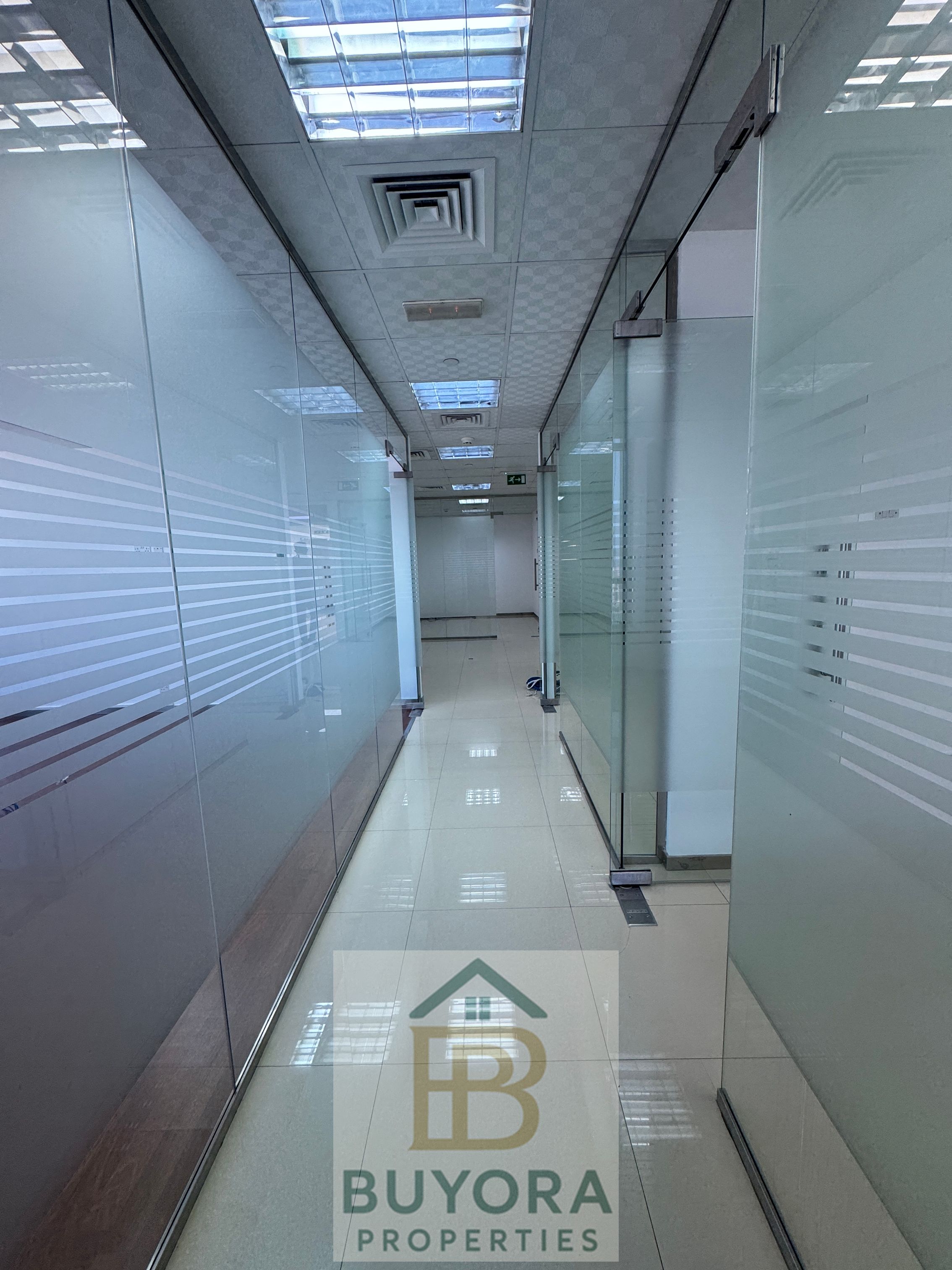 3000 SQFT FULLY FITTED OFFICE-NEAR SHARAF DG IN BURDUBAI-CLOSE TO METRO-370K