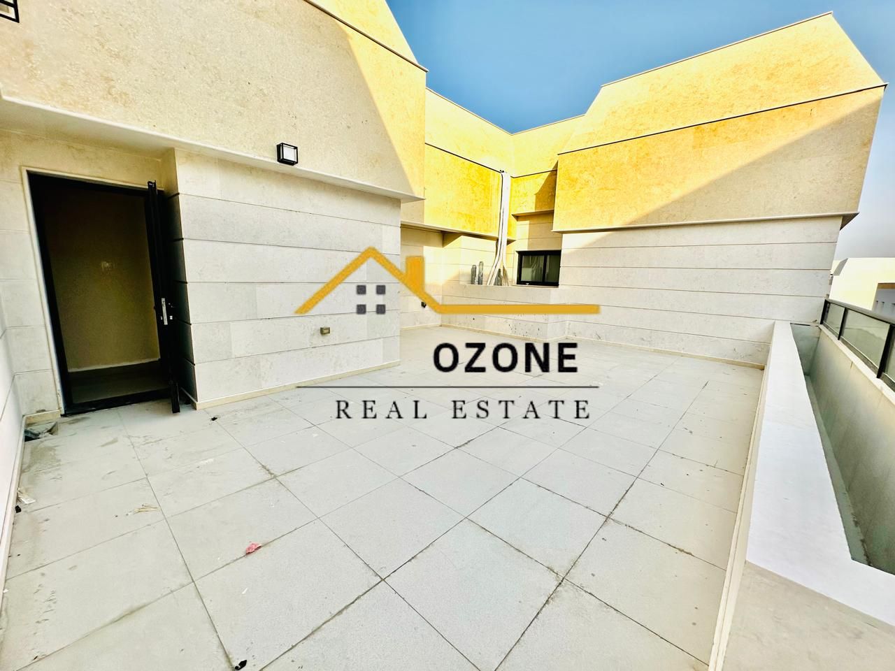 Brand new || 2 Masterooms || Big terrace || Big Balcony || Huge space for outside || luxurios intirior