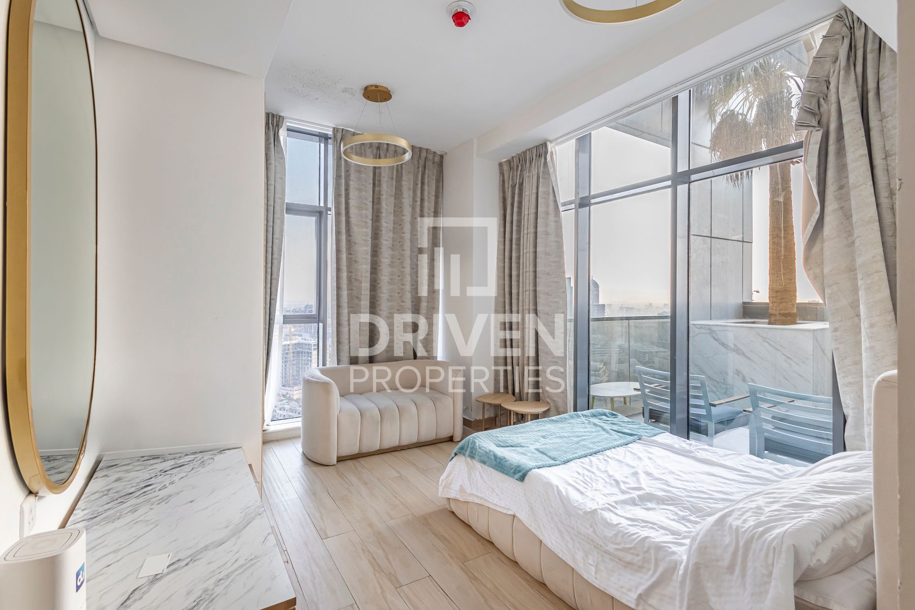 4 Cheques | High Floor with Balcony | Park View