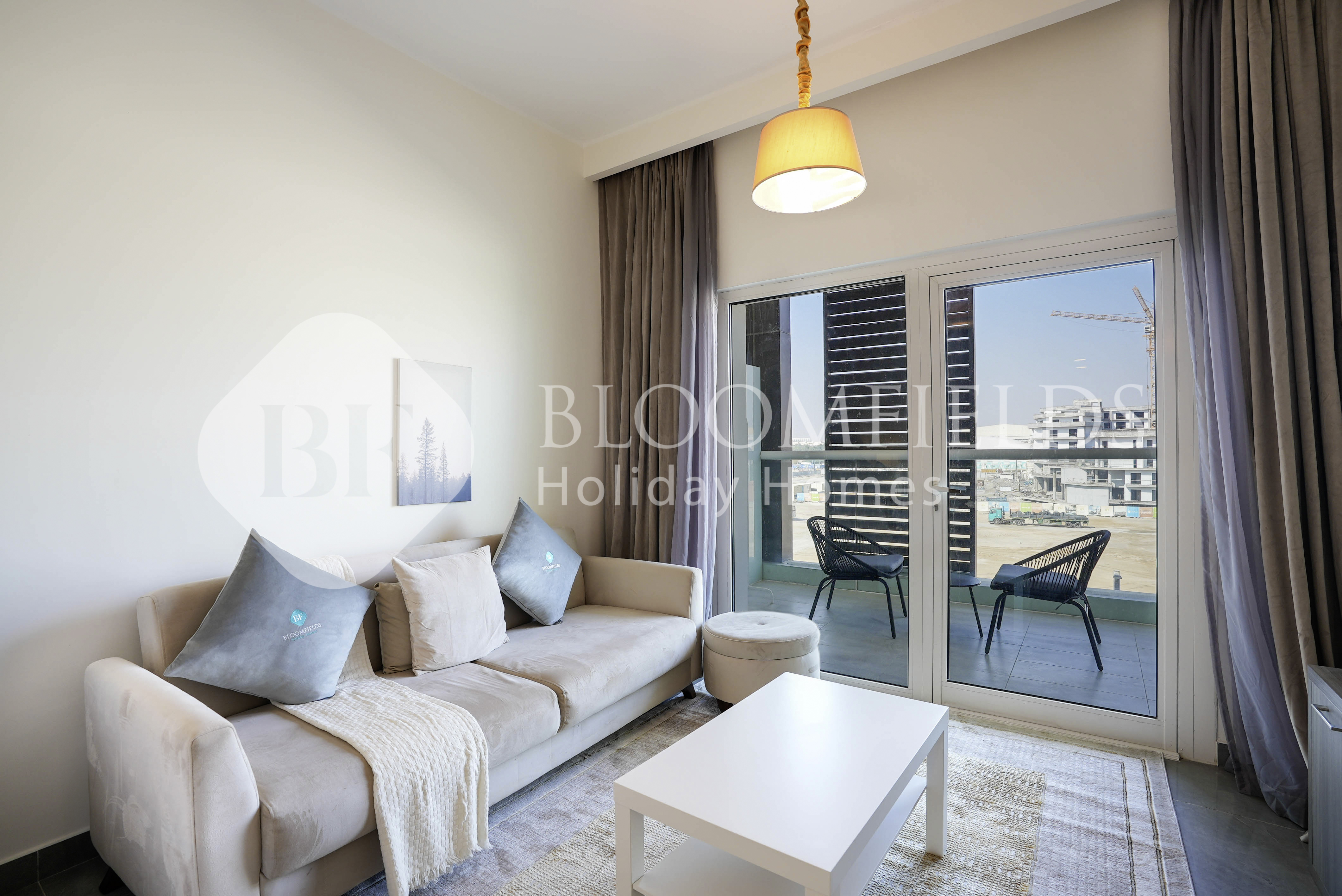 Holiday Stay | Fully Furnished | Private Balcony