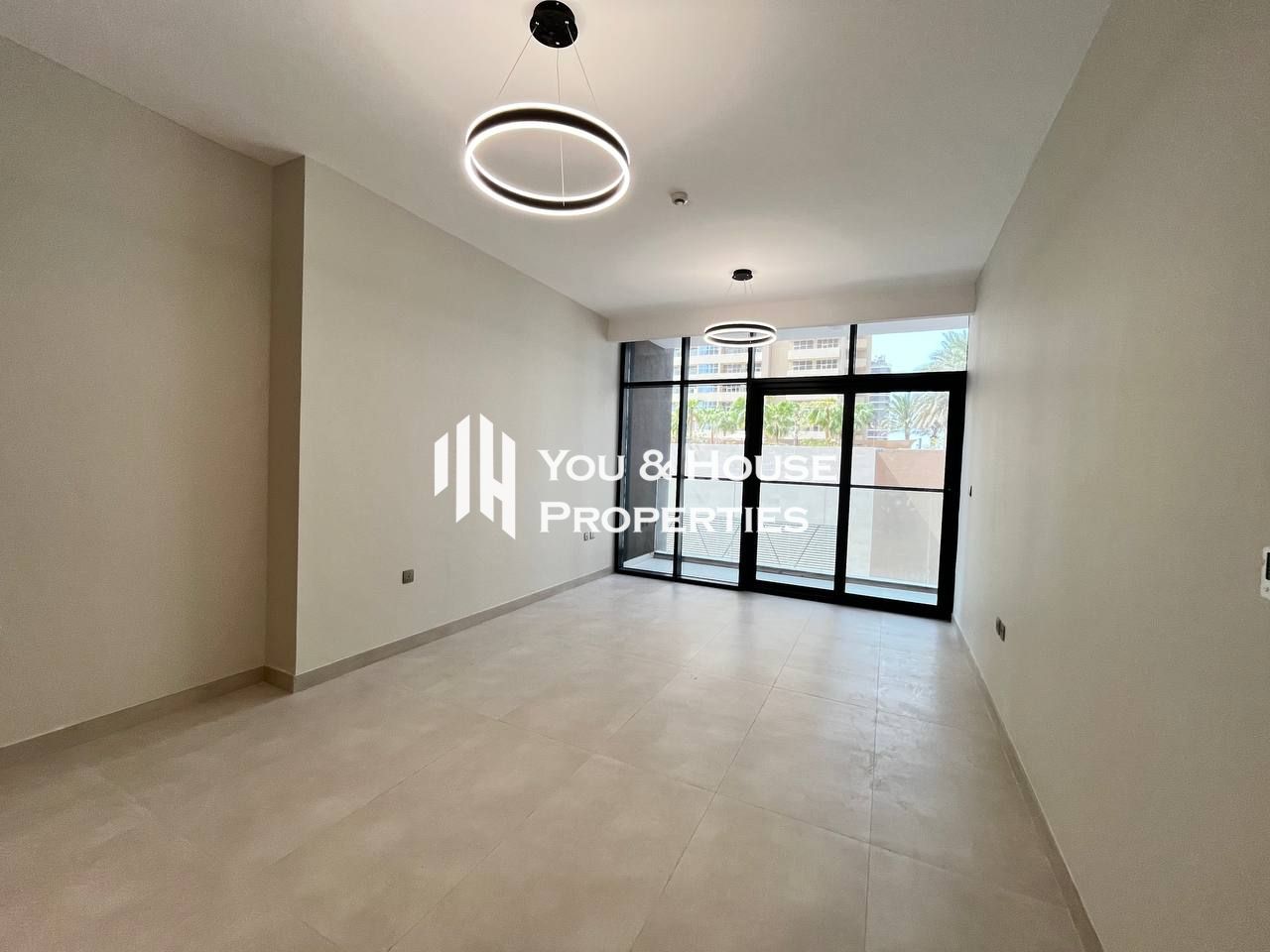 High-end Quality 1BHK I Fitted Kitchen Appliances I Free Wifi