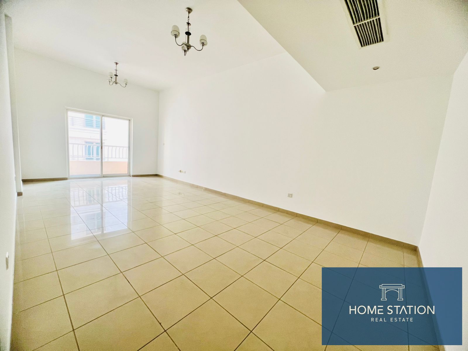 SPACIOUS LAYOUT | VACANT FAMILY | BALCONY | PARKING | NEAR MOE