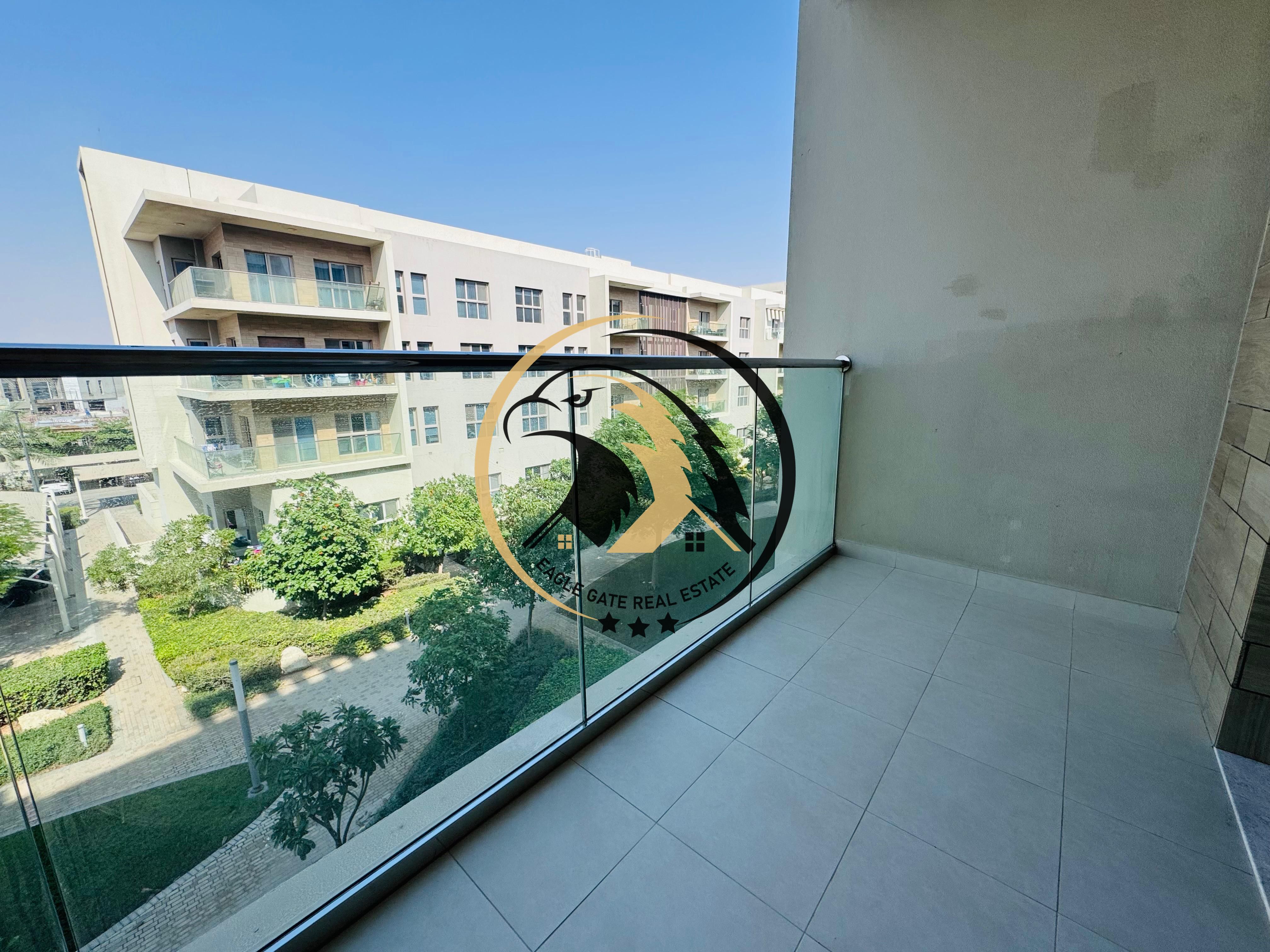 Spacious!! closekitchen!! 1bhk Apartment Master Bedroom with Balcony