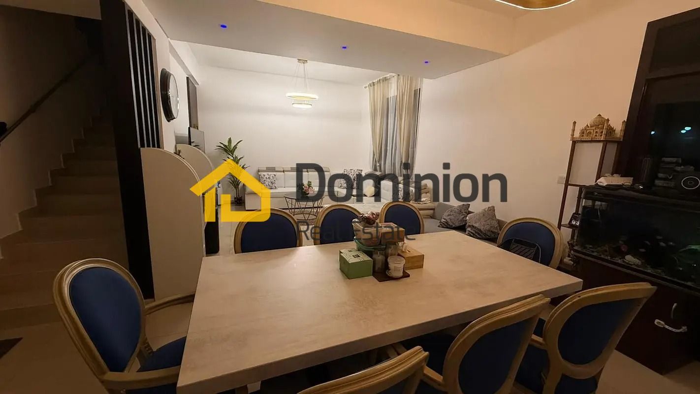 CORNER UNIT | HIGH FINISHING | READY TO MOVE |