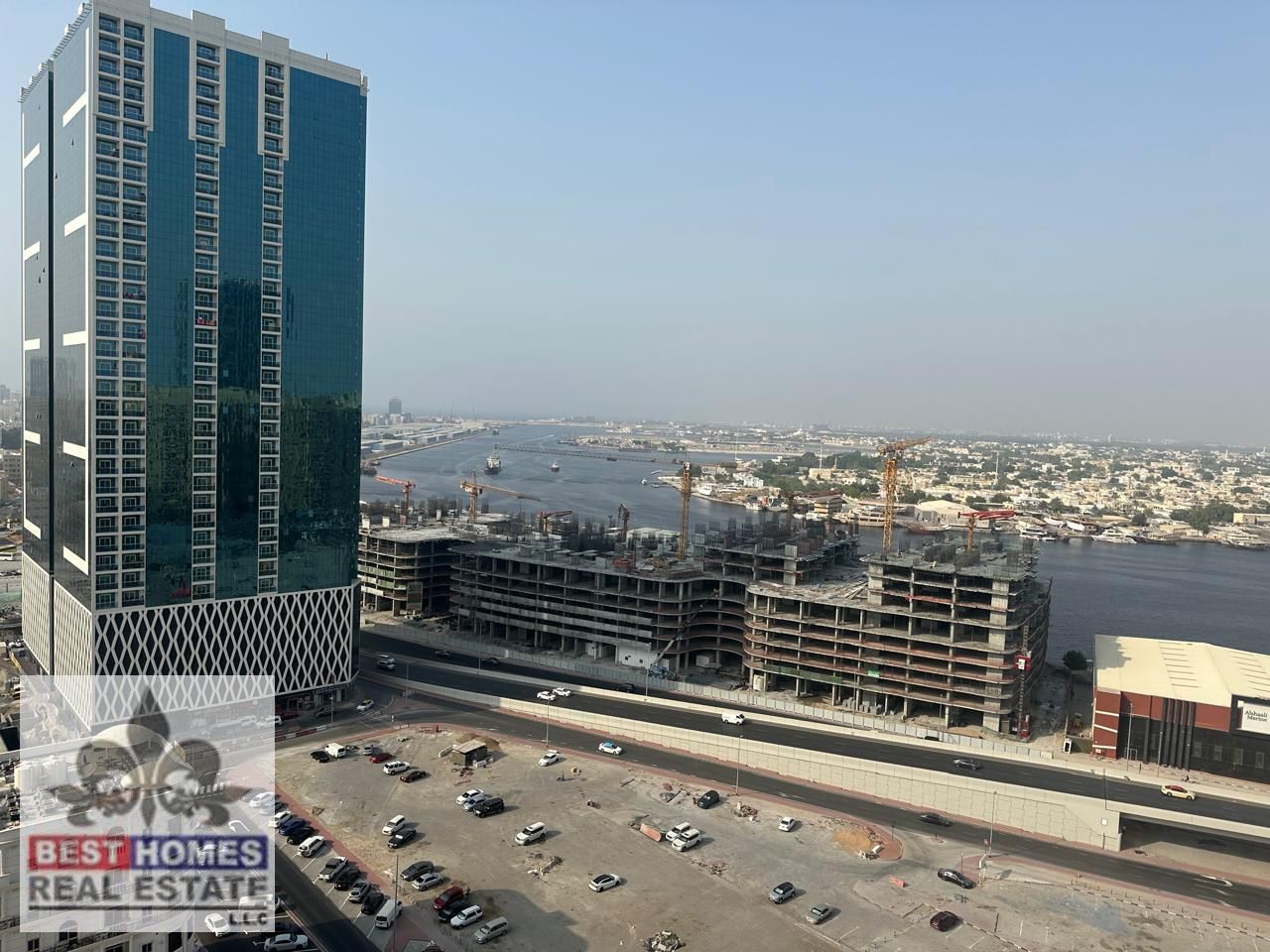 Creek View 2Bhk in Horizon Tower