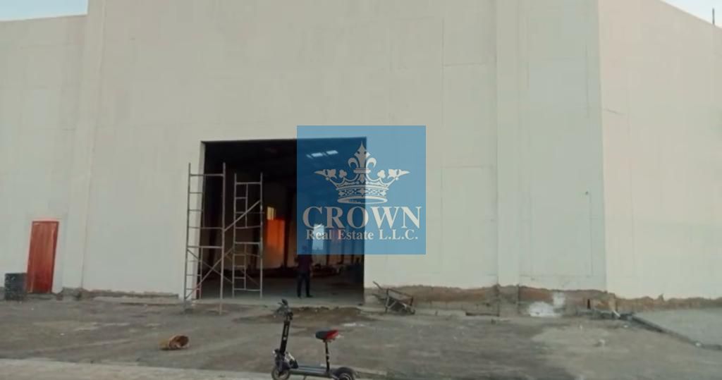 Prime 27000 sq ft Warehouse for Rent in Emirates Modern Industrial Area, Umm Al Quwain - AED 22/sqft. ,