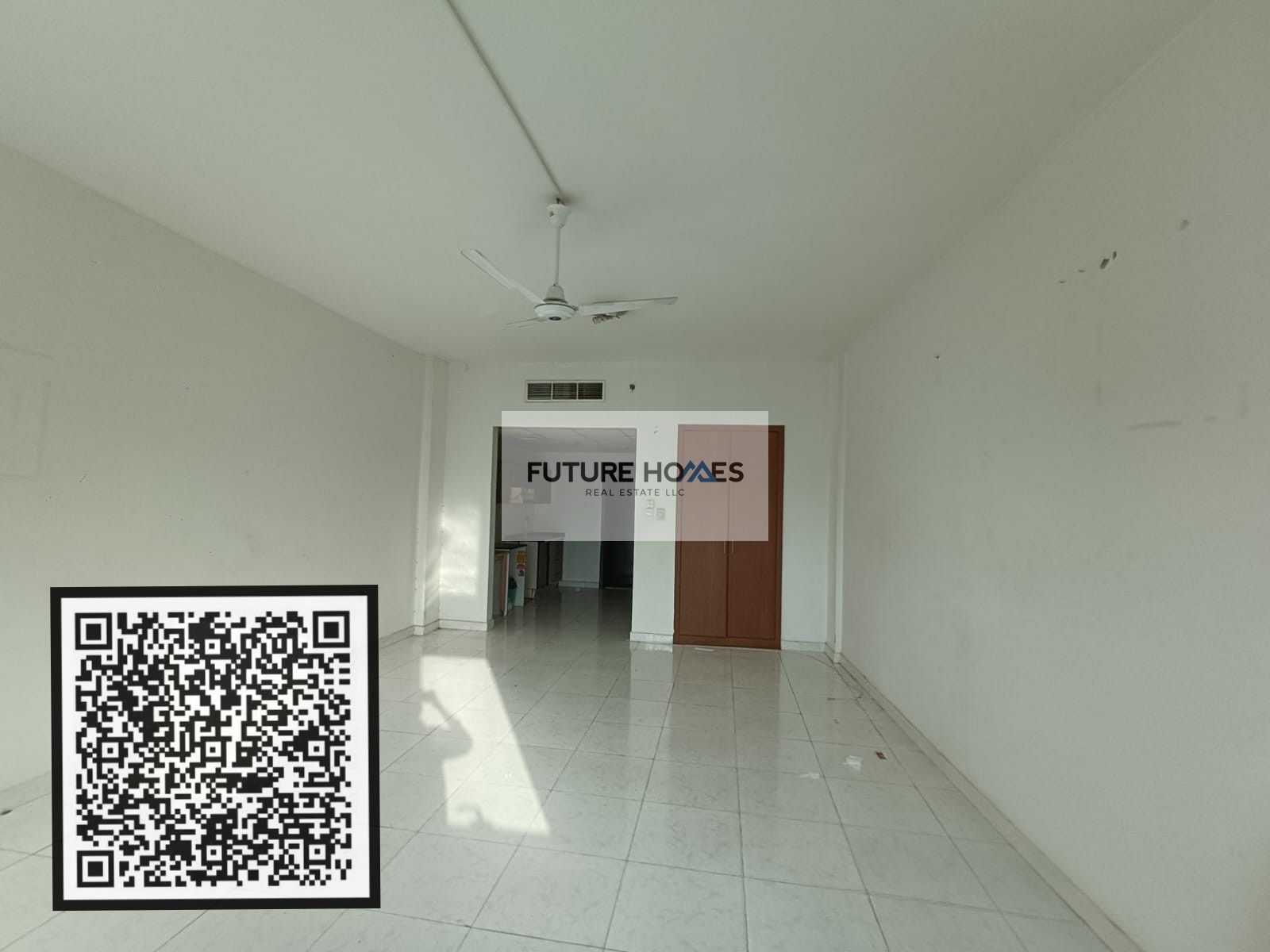STUDIO APARTMENT WITH PARKING AVAILABLE FOR SALE IN FALCON TOWER