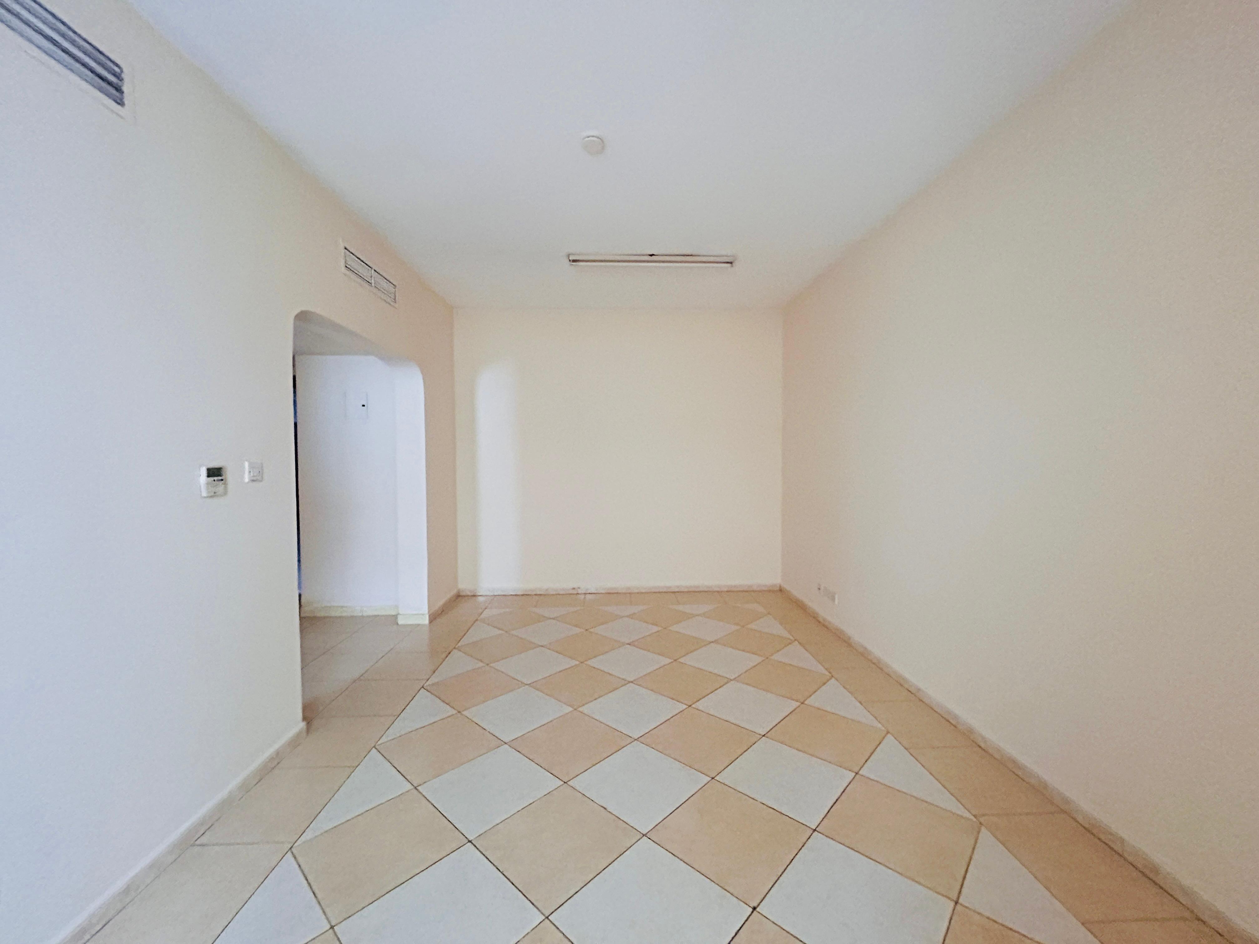 Cozy 1-BHK* with balcony* Closed hall* Central AC* prime Location* for family* Ready to Move