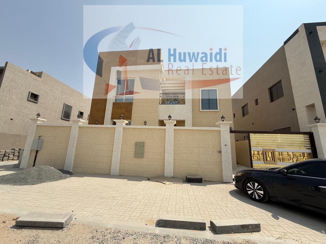 Villa for sale in Al Yasmeen with water, electricity and air conditioning
