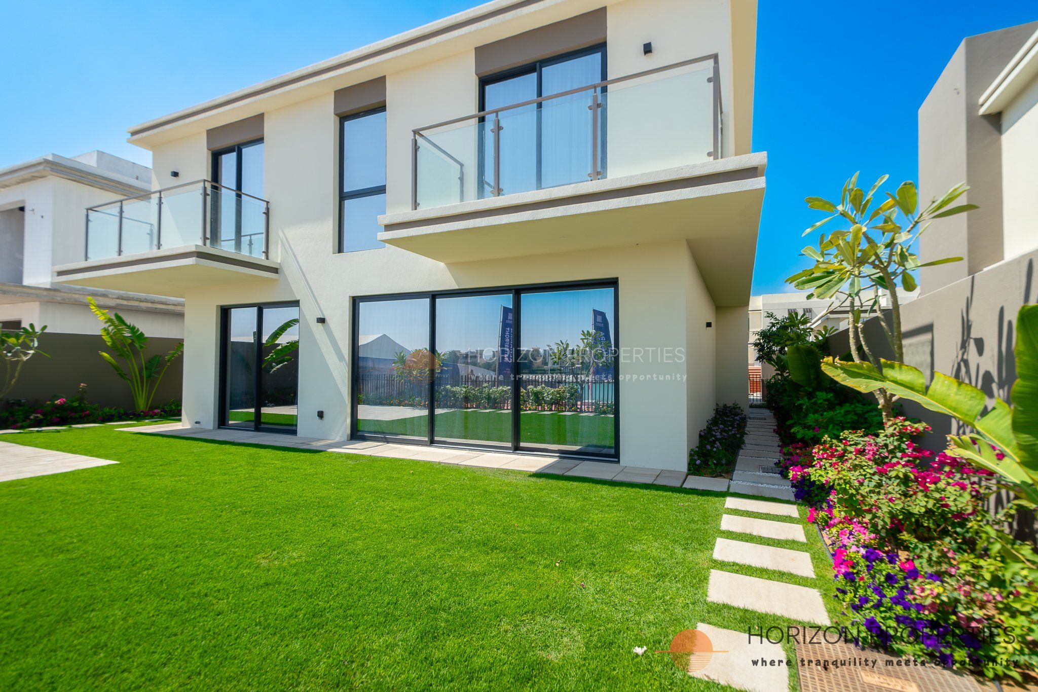 Beachfront Villa | Great layout | Exclusive
