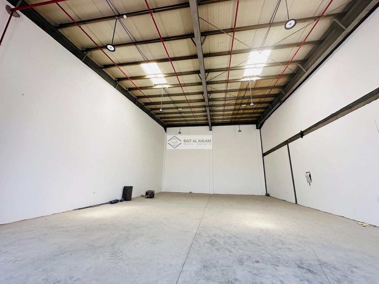 2000 sqft Warehouse For rent industrial area 18,Sharjah