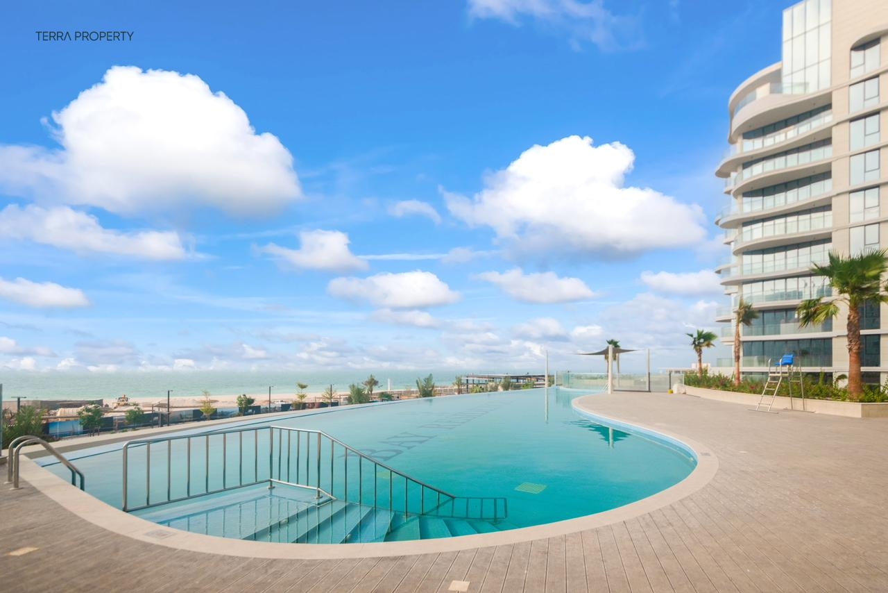Luxury Lifestyle 1 BR High Floor in Bay Residences