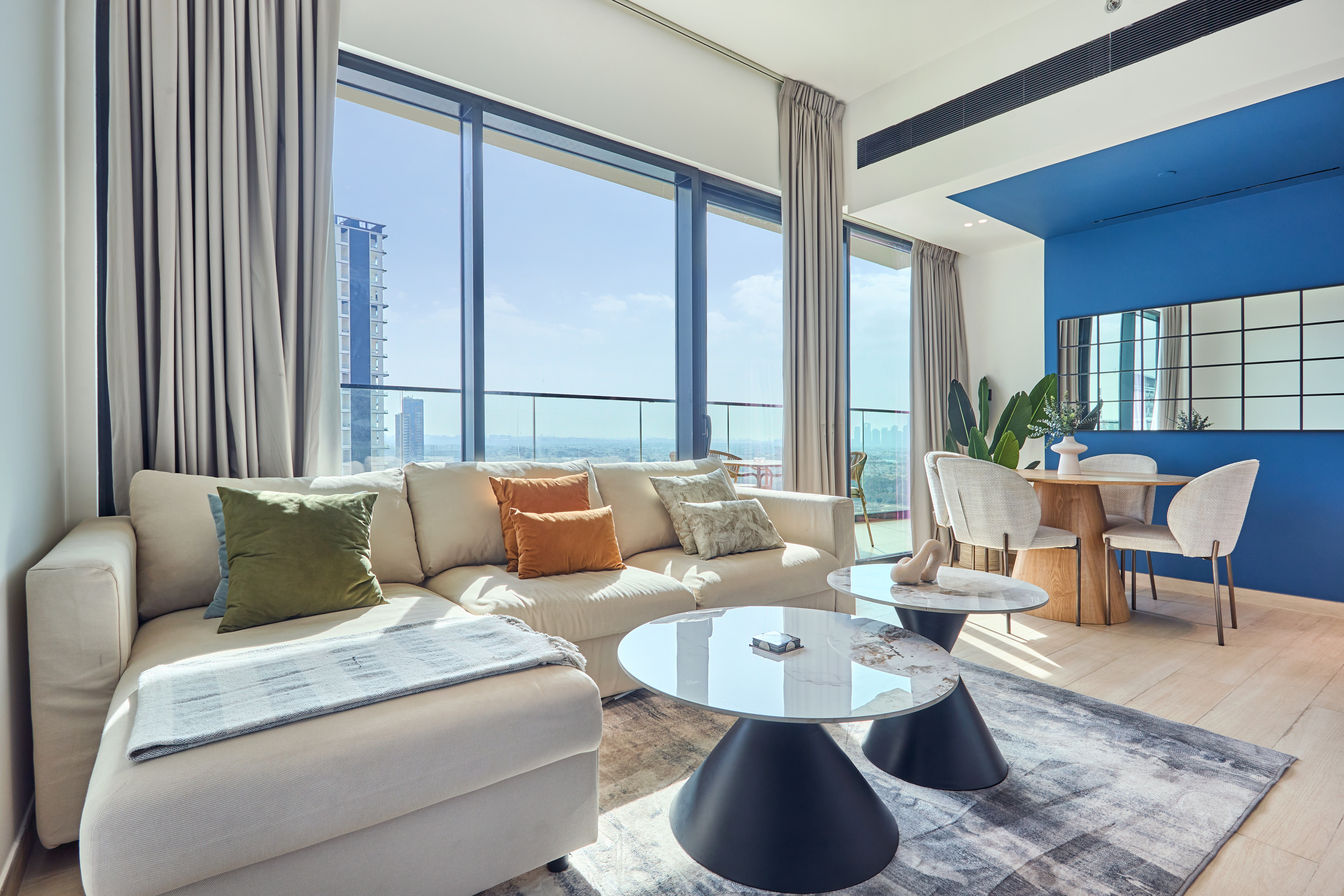 High Floor Modern Blue Oasis//1BR in JVC