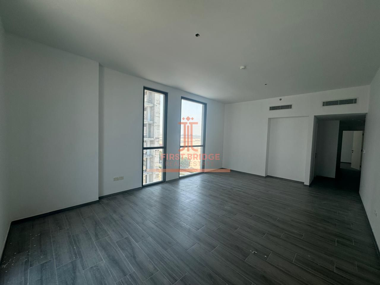 Vacant soon | Street View | Kitchen appliances | Closed Kitchen