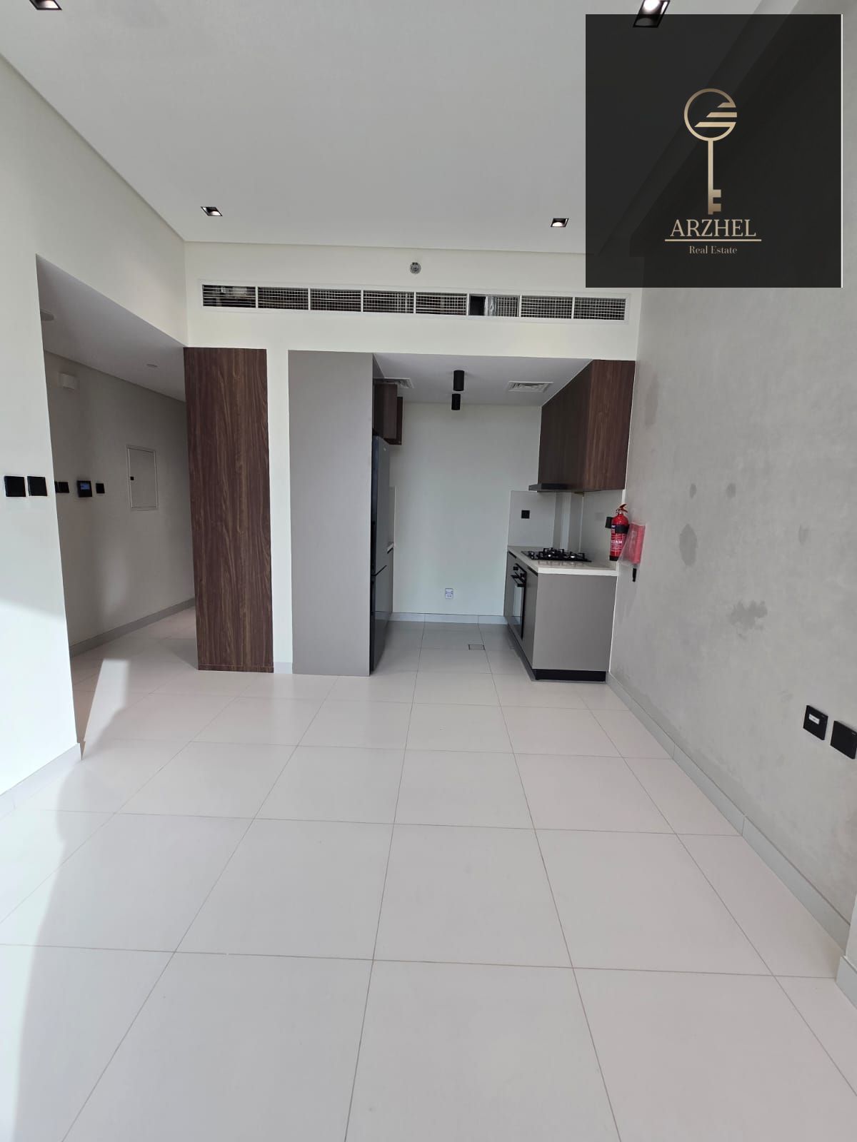 FOREST COMMUNITY BRAND NEW OUTCLASS AMENITIES