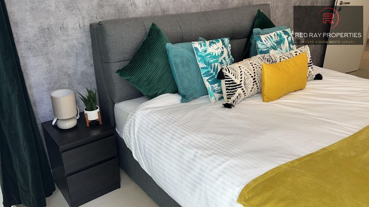 Fully Furnished 1 Bedroom Apart | Pacific Yearly