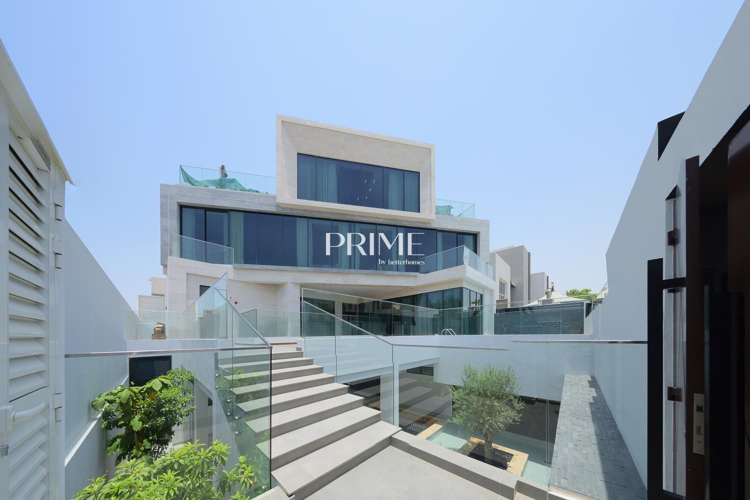 Living by the Beach | Family Home | Modern Design