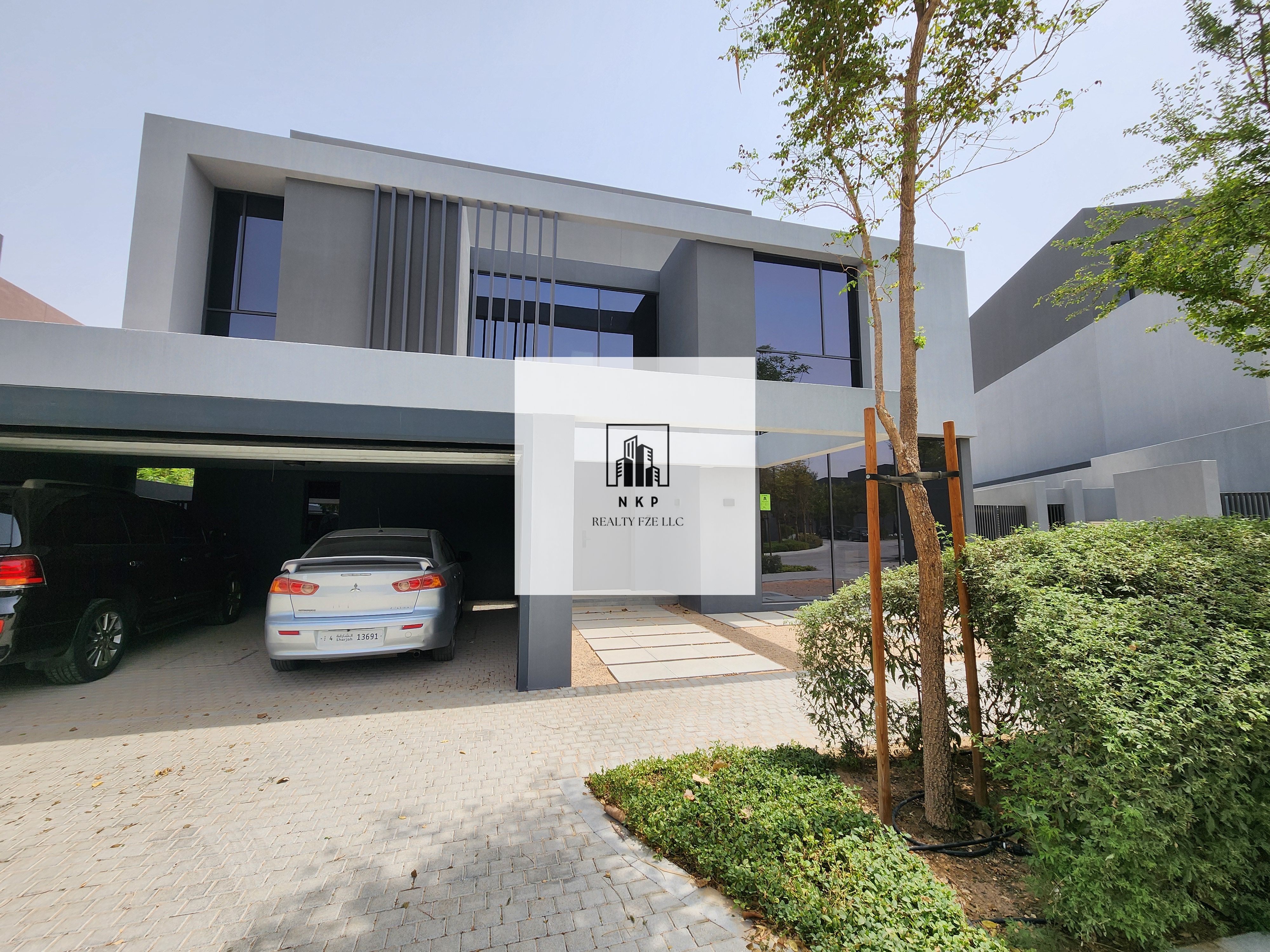 Specious 5br signature villa in massar robinia