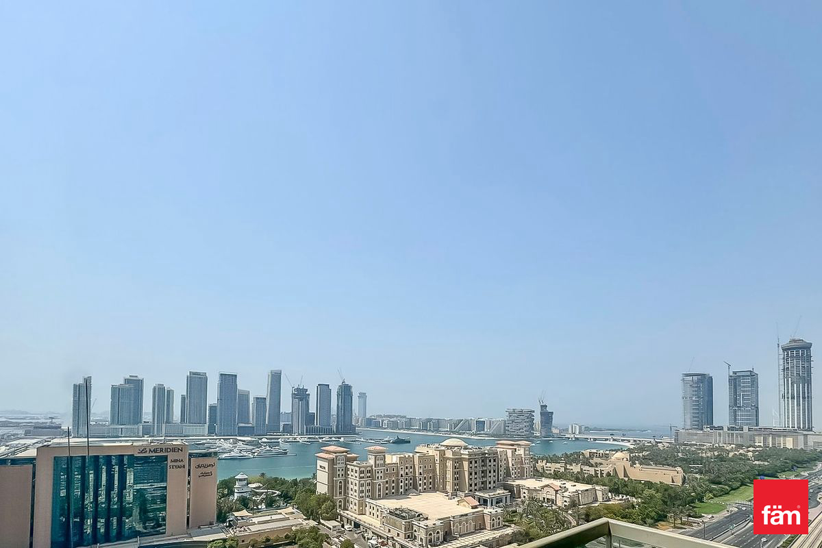 3 Bedroom Apartment Sea View Vacant